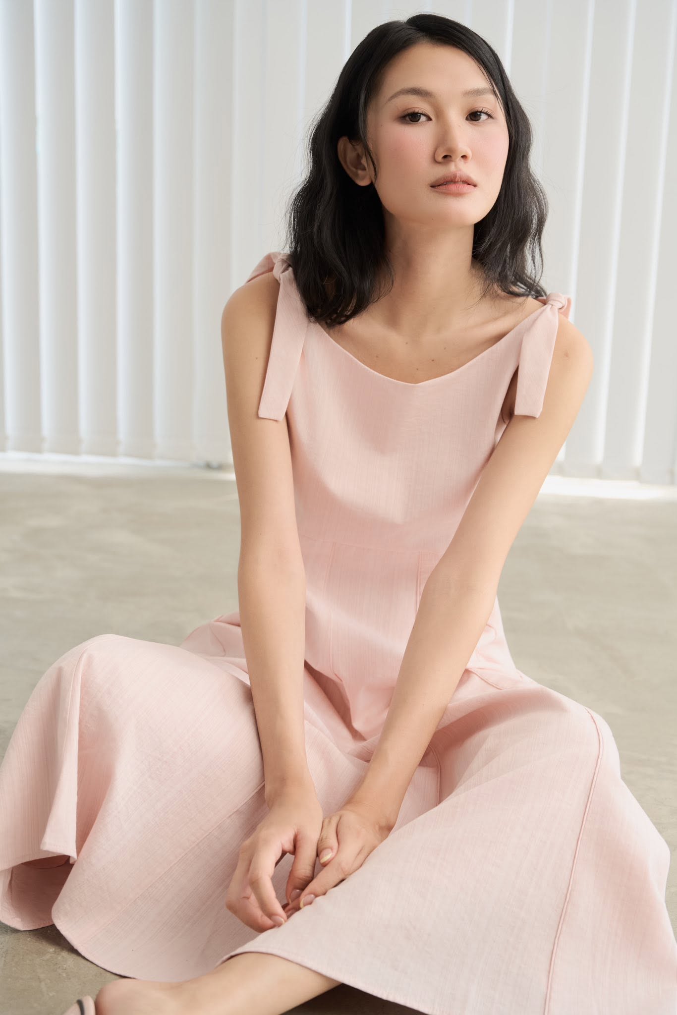 Đẹp từ nhà ra phố với trang phục linen tự nhiên - Ảnh 1.