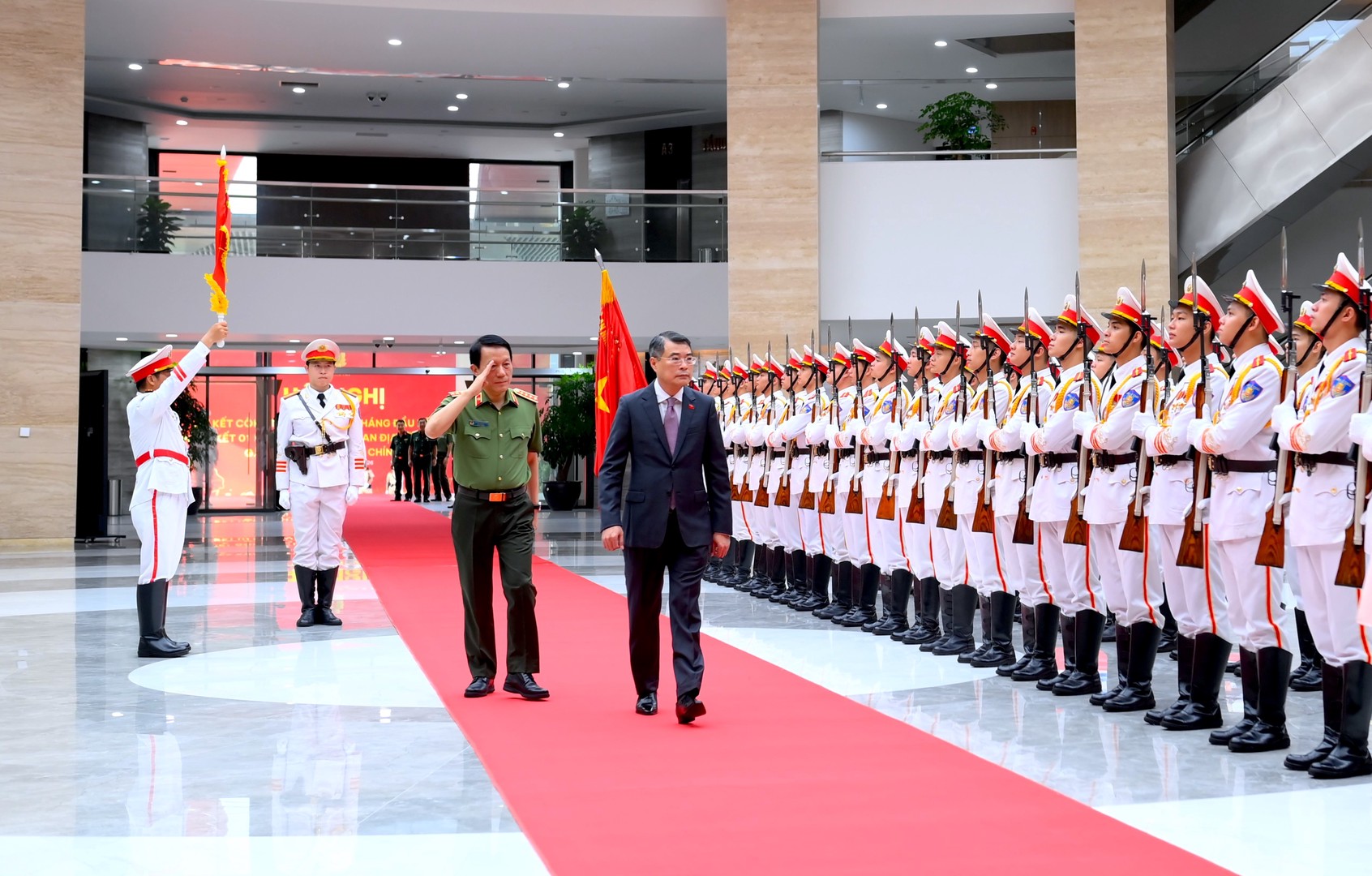 Thủ tướng Lê Minh Hưng dự hội nghị sơ kết công tác công an - Ảnh 2.