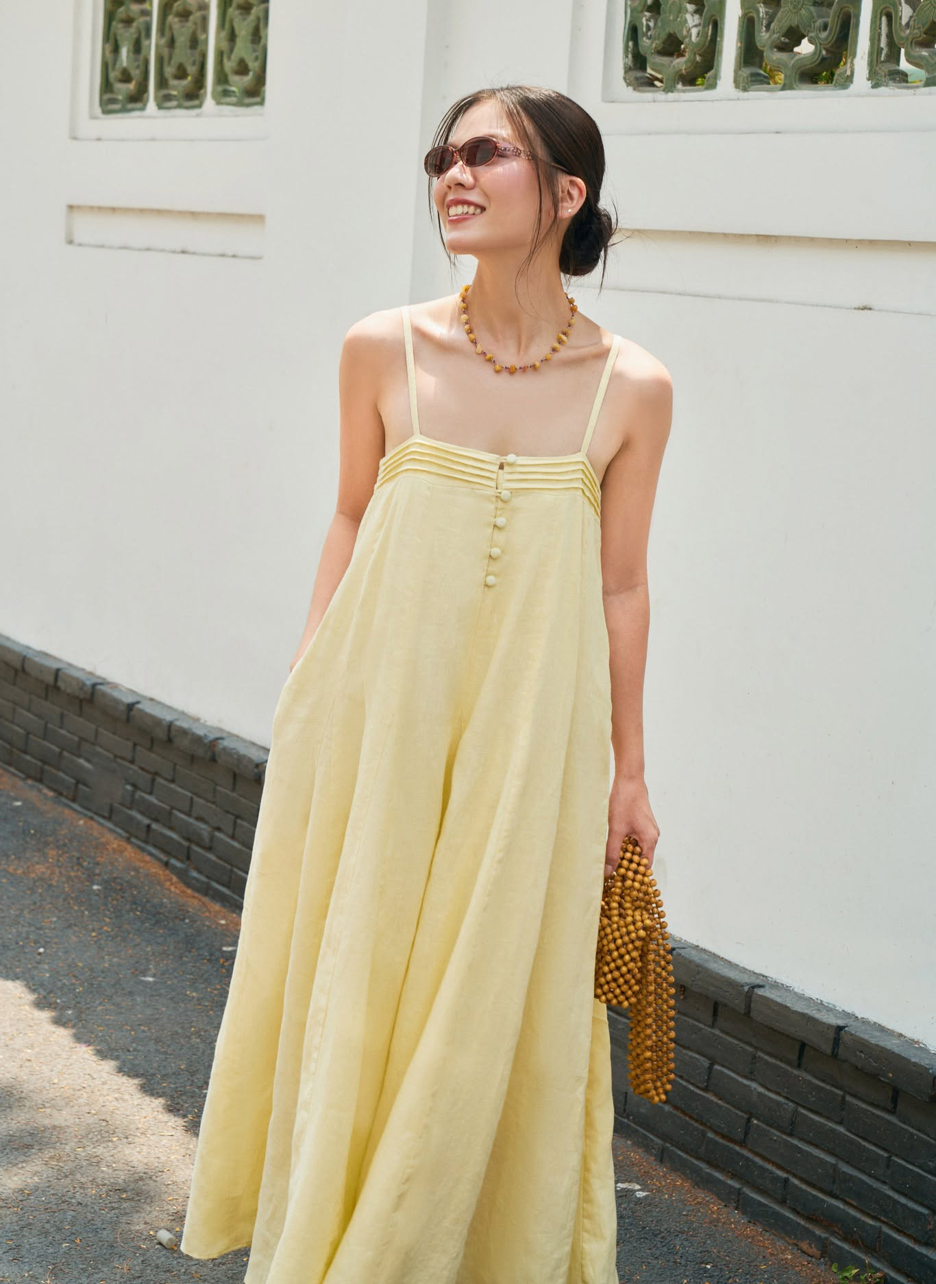 5 chiếc váy linen đáng sắm nhất mùa nắng- Ảnh 1.