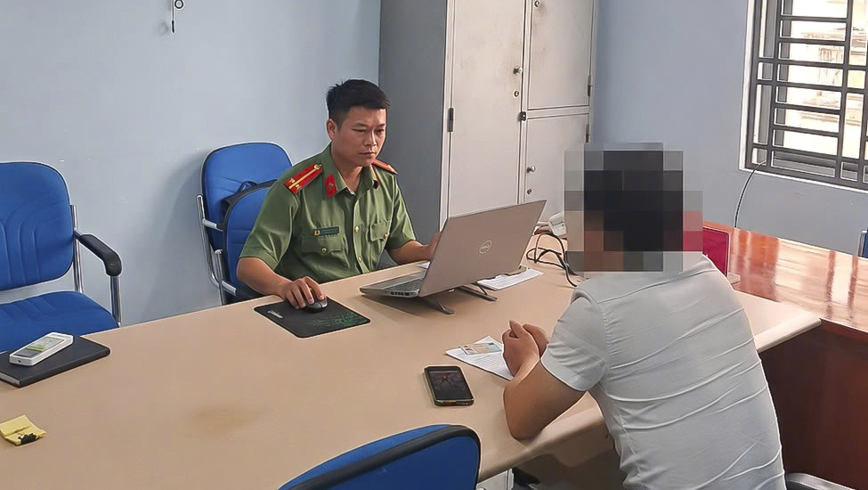 Công an Quảng Ngãi xử lý 63 trường hợp tiếp tay lan truyền thông tin xấu độc- Ảnh 3.
