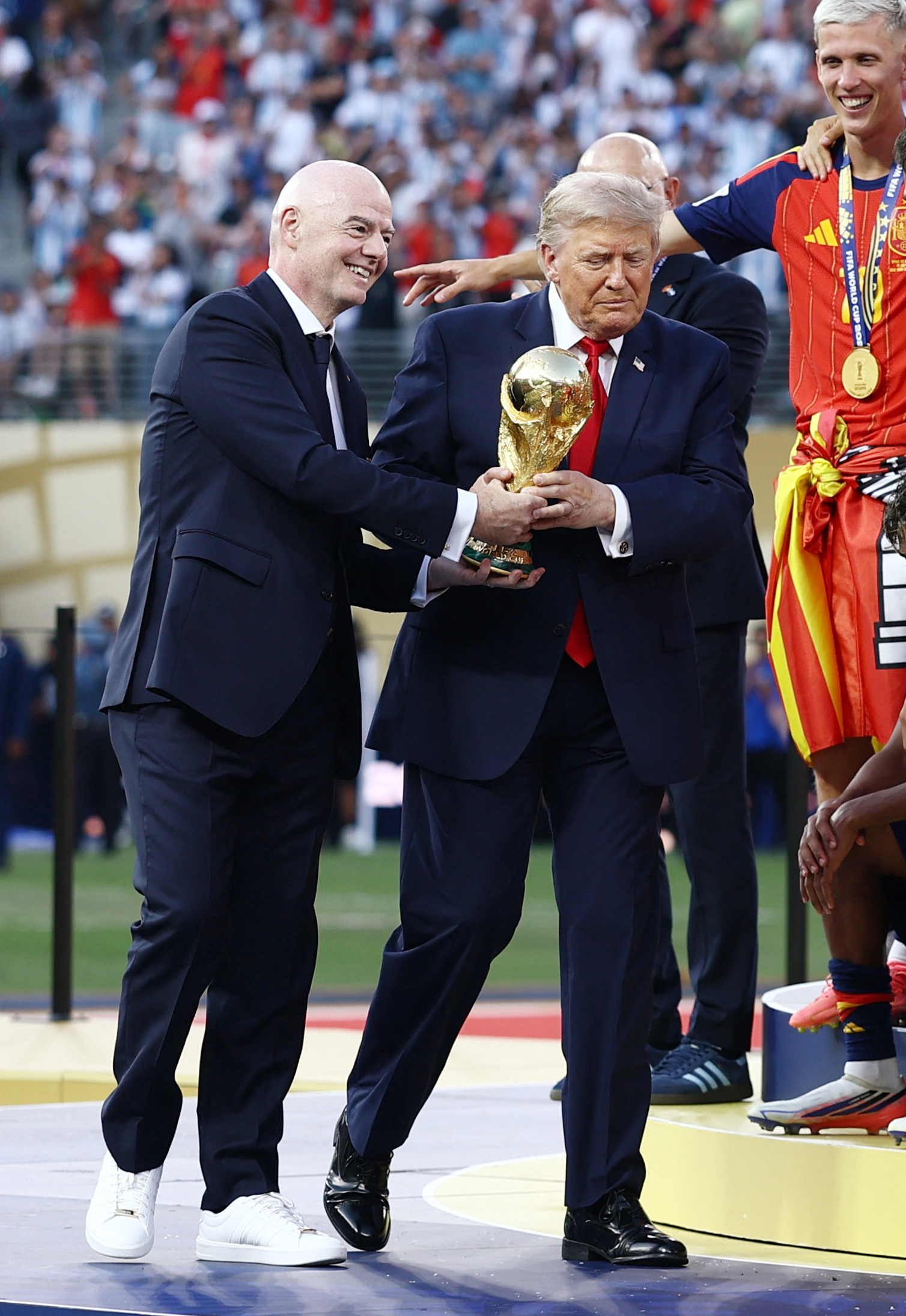 Ông Trump xuất hiện ở chung kết World Cup 2026: - Ảnh 1.