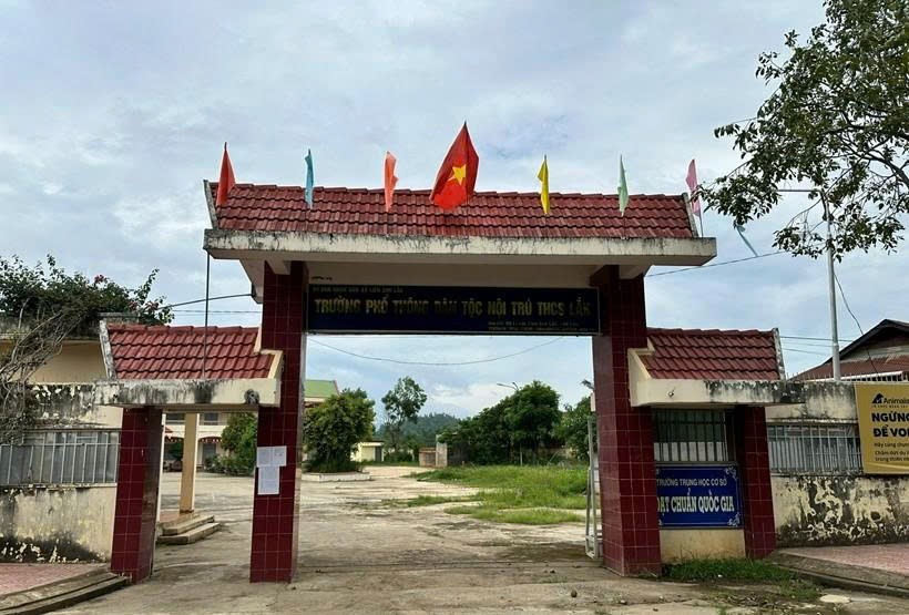 Vụ nguy&ecirc;n hiệu trưởng chiếm dụng đất: Nh&agrave; trường nhiều lần l&agrave;m việc nhưng kh&ocirc;ng ho&agrave;n trả- Ảnh 1.