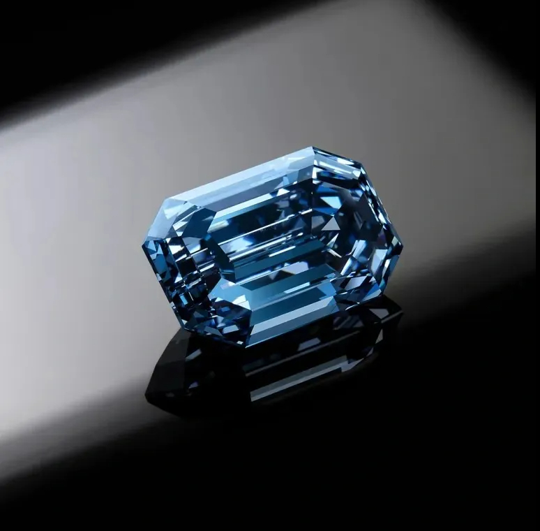 Top 10 viên kim cương đắt nhất thế giới, có viên lên tới gần 2.000 tỉ đồng - Ảnh 3.