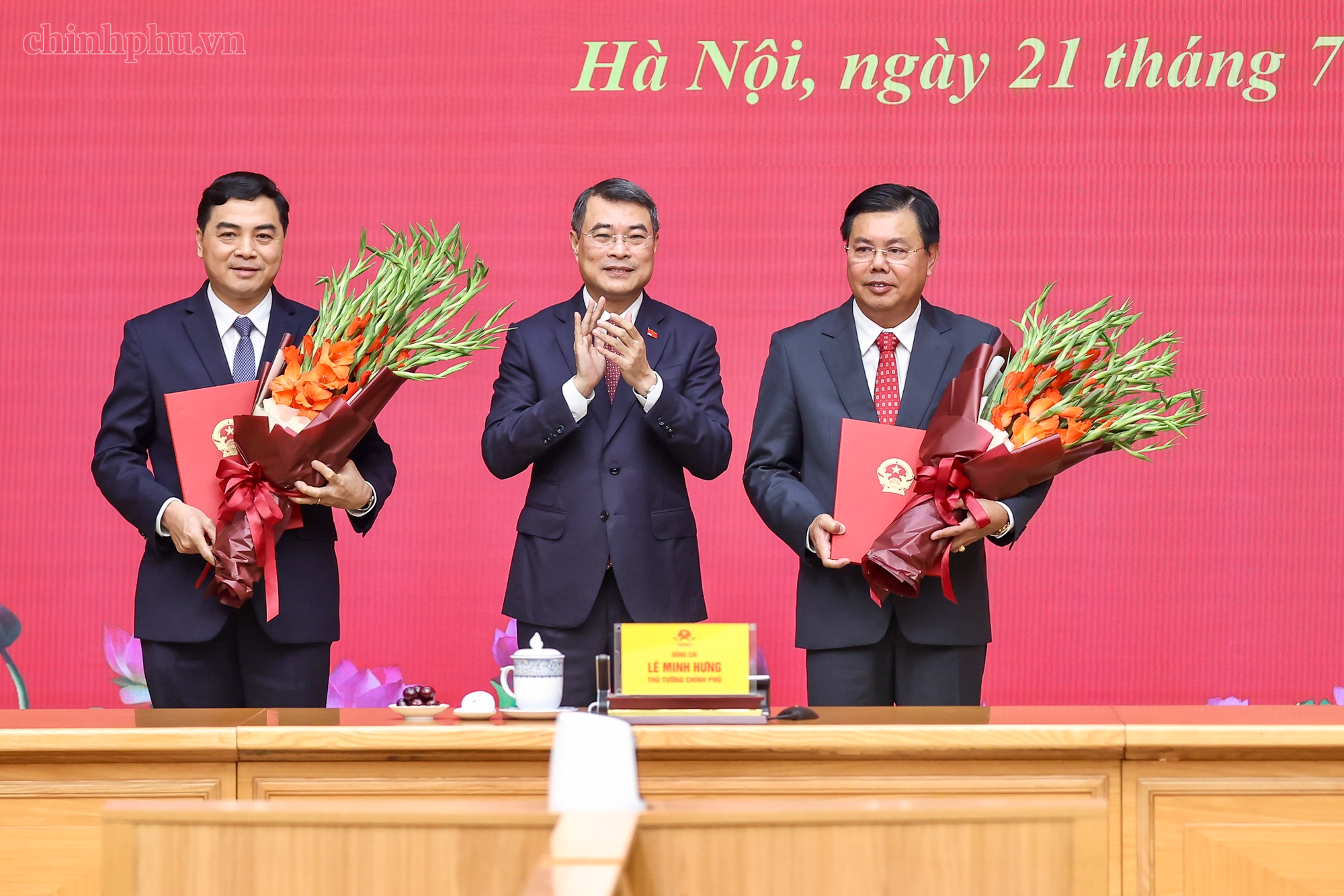 Thủ tướng: Đẩy nhanh sắp xếp các đơn vị giáo dục, y tế công lập - Ảnh 1.