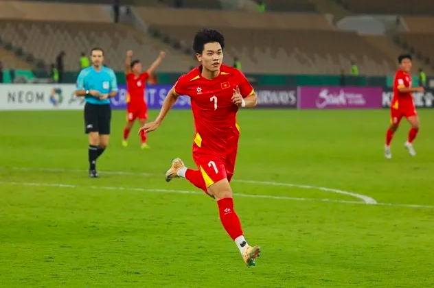 Đình Bắc vẫn còn án treo giò vì thẻ đỏ, tại sao vẫn được đá ASEAN Cup 2026?- Ảnh 2.