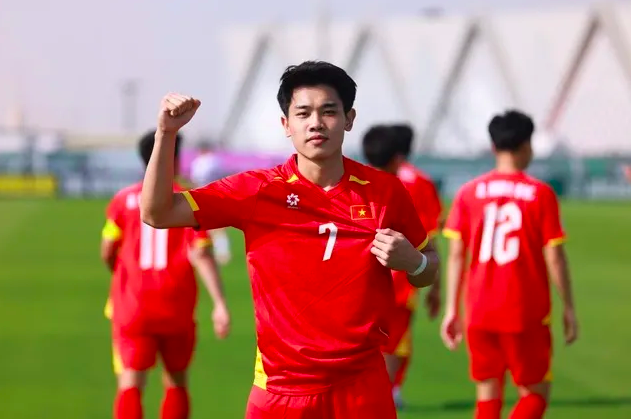Đình Bắc vẫn còn án treo giò vì thẻ đỏ, tại sao vẫn được đá ASEAN Cup 2026?- Ảnh 3.