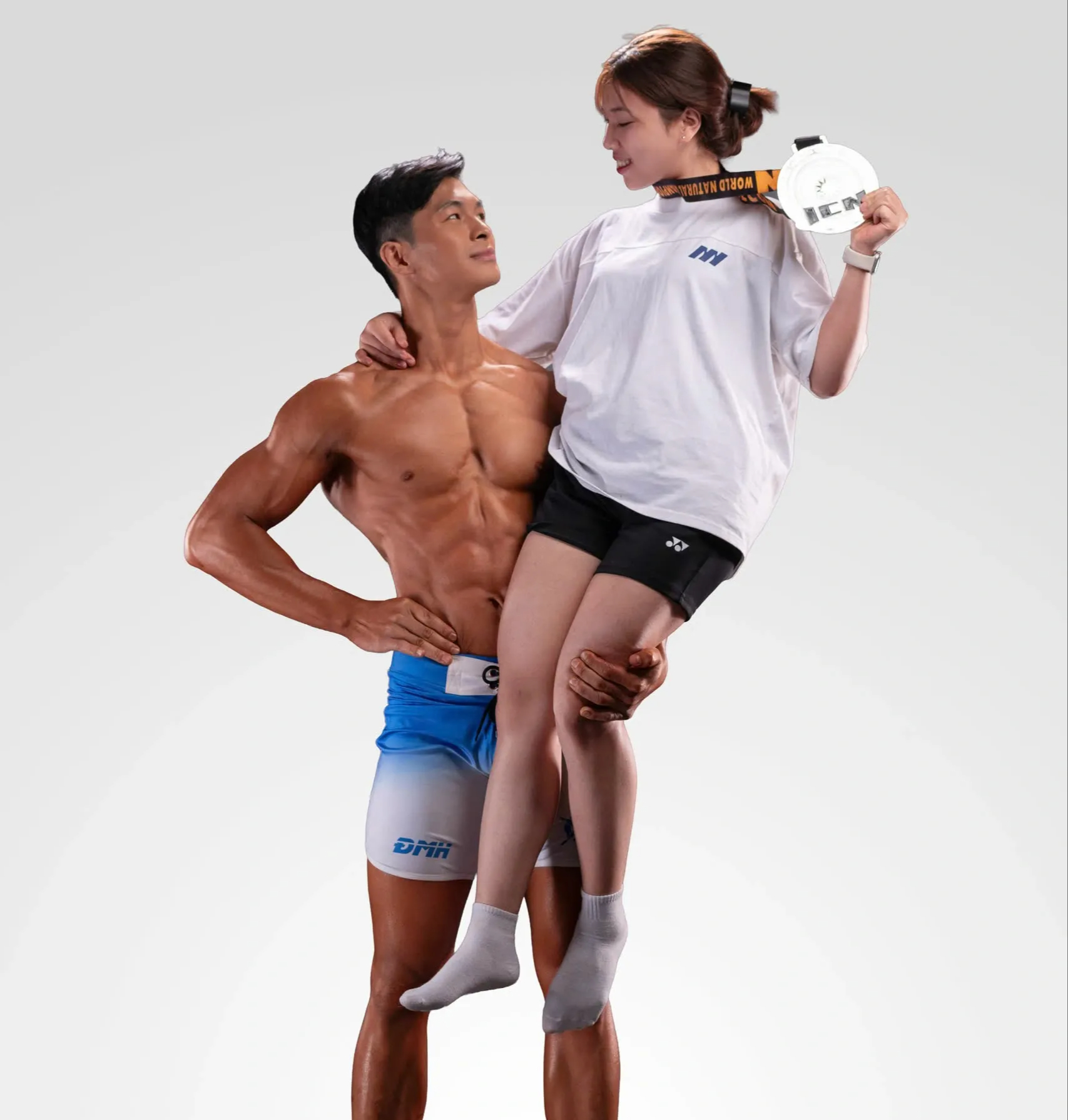 Anh PT gym chăm vợ bầu gây sốt: Hạnh phúc sau nhật ký 'lần đầu làm bố' - Ảnh 3.