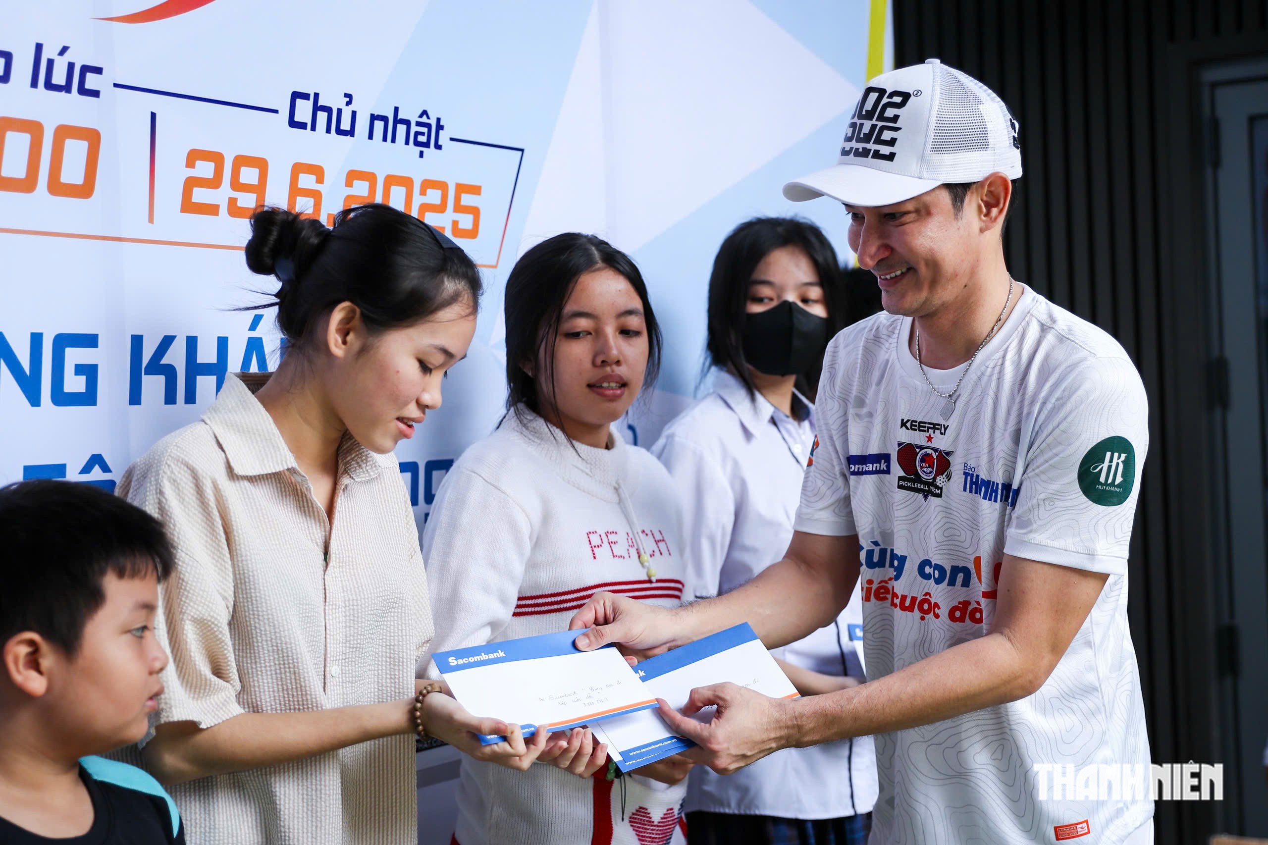4 mùa giải pickleball Cùng con đi tiếp cuộc đời: Nối dài những nhịp cầu yêu thương- Ảnh 2.
