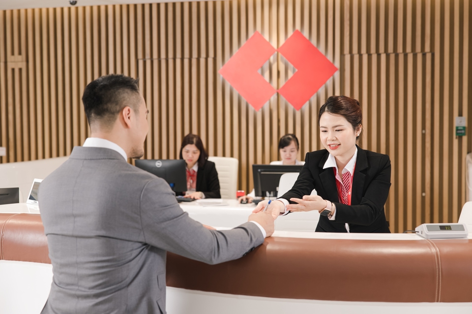 Lợi nhuận quý 2 Techcombank chạm đỉnh mới từ động lực tăng trưởng đa chiều - Ảnh 1.