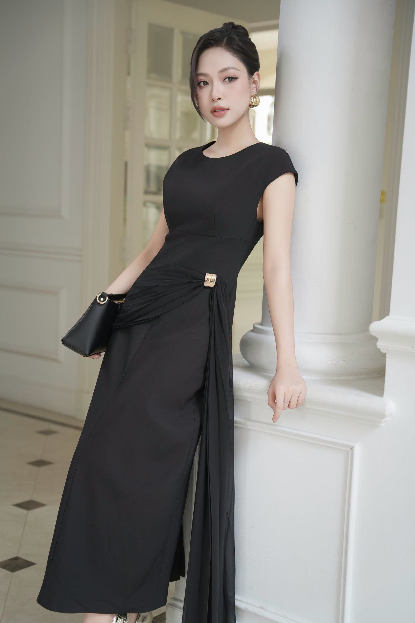 Đầm dự tiệc tối giản nhưng sang trọng, đẹp xuất sắc dưới mọi góc nhìn- Ảnh 9.
