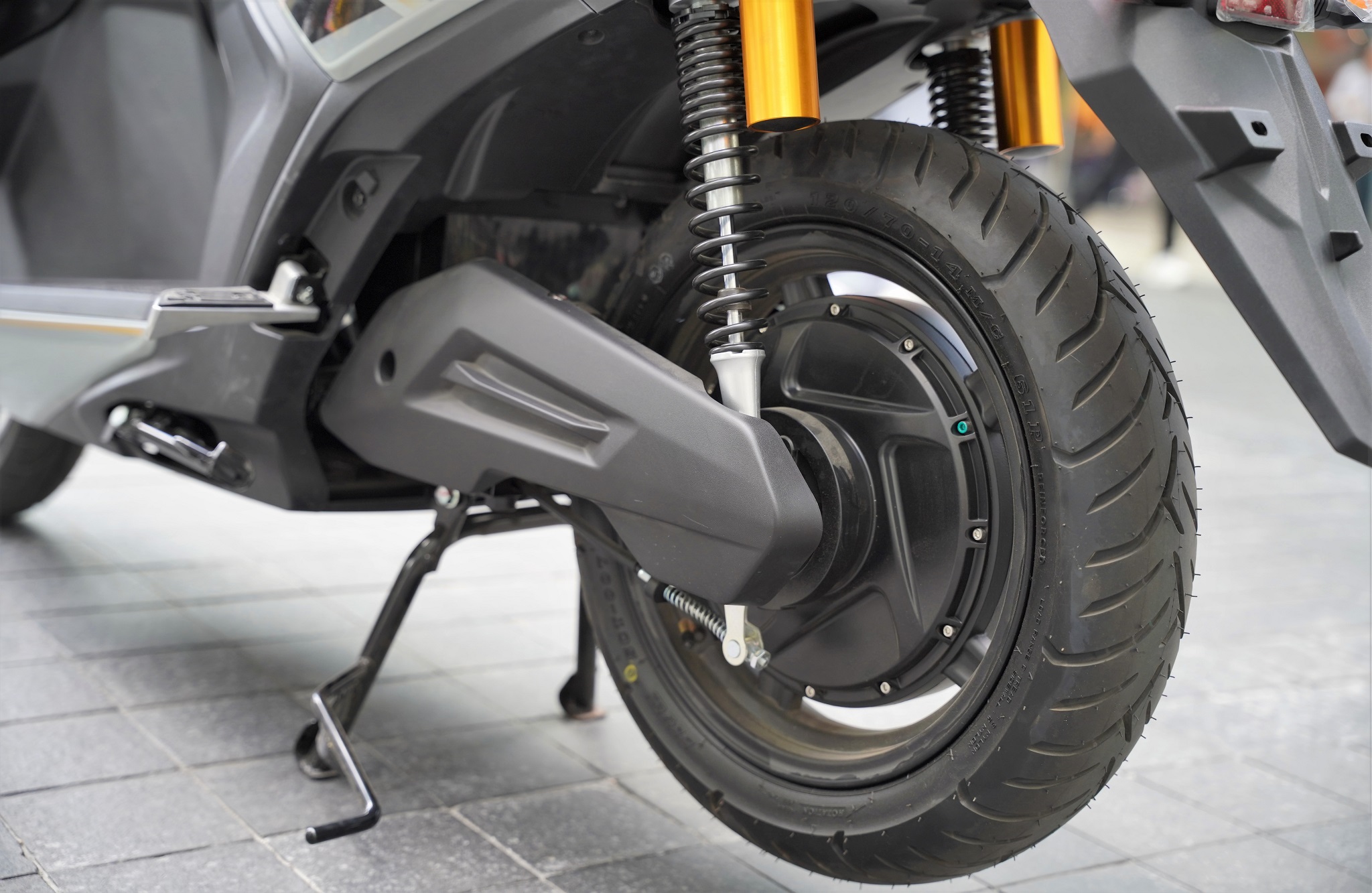 Xe máy điện thể thao VinFast Kinet giá từ 40 triệu, cạnh tranh Honda Air Blade? - Ảnh 6.