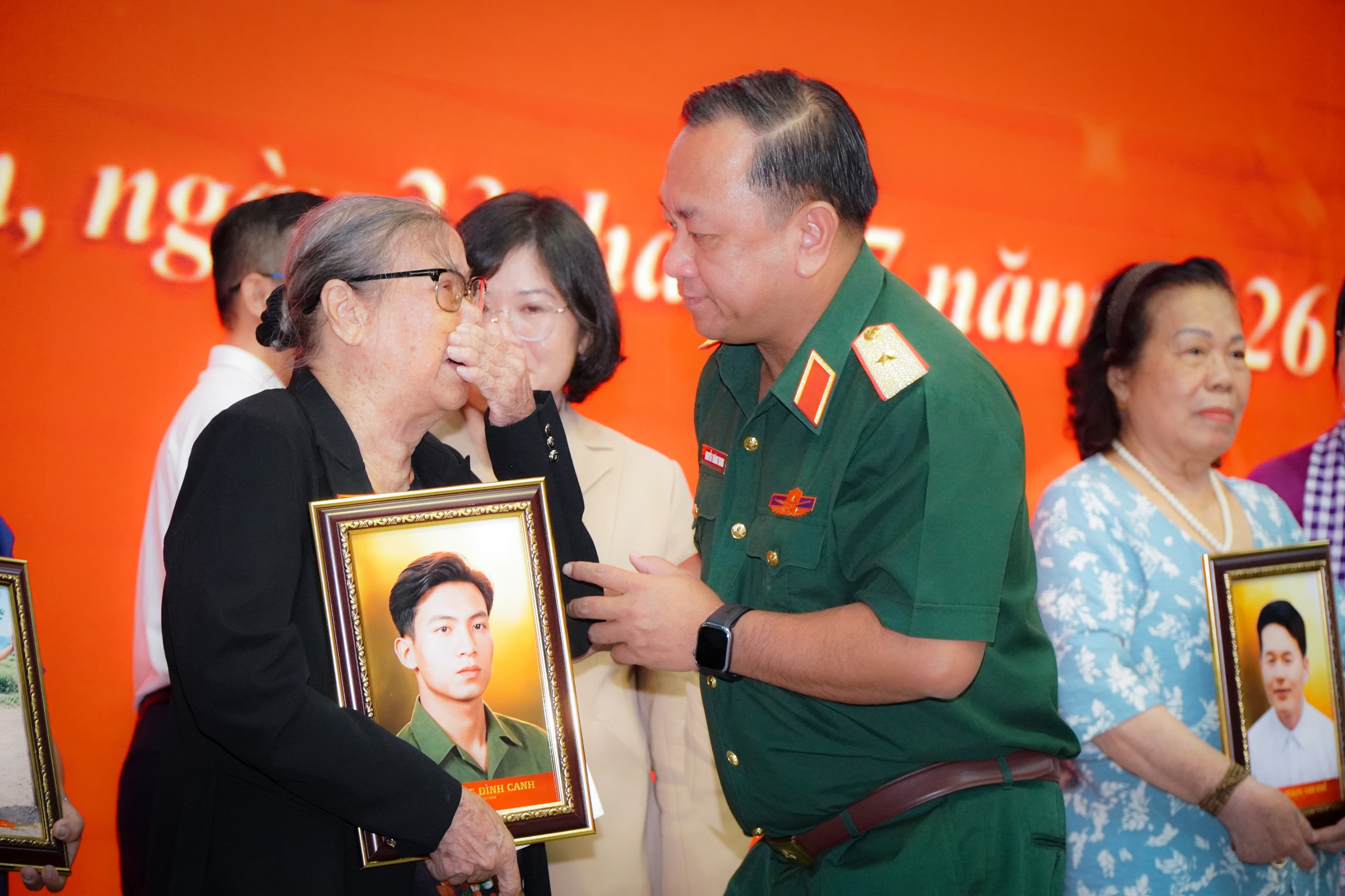 Nét ảnh tri ân - Hồi sinh ký ức - Ảnh 1.