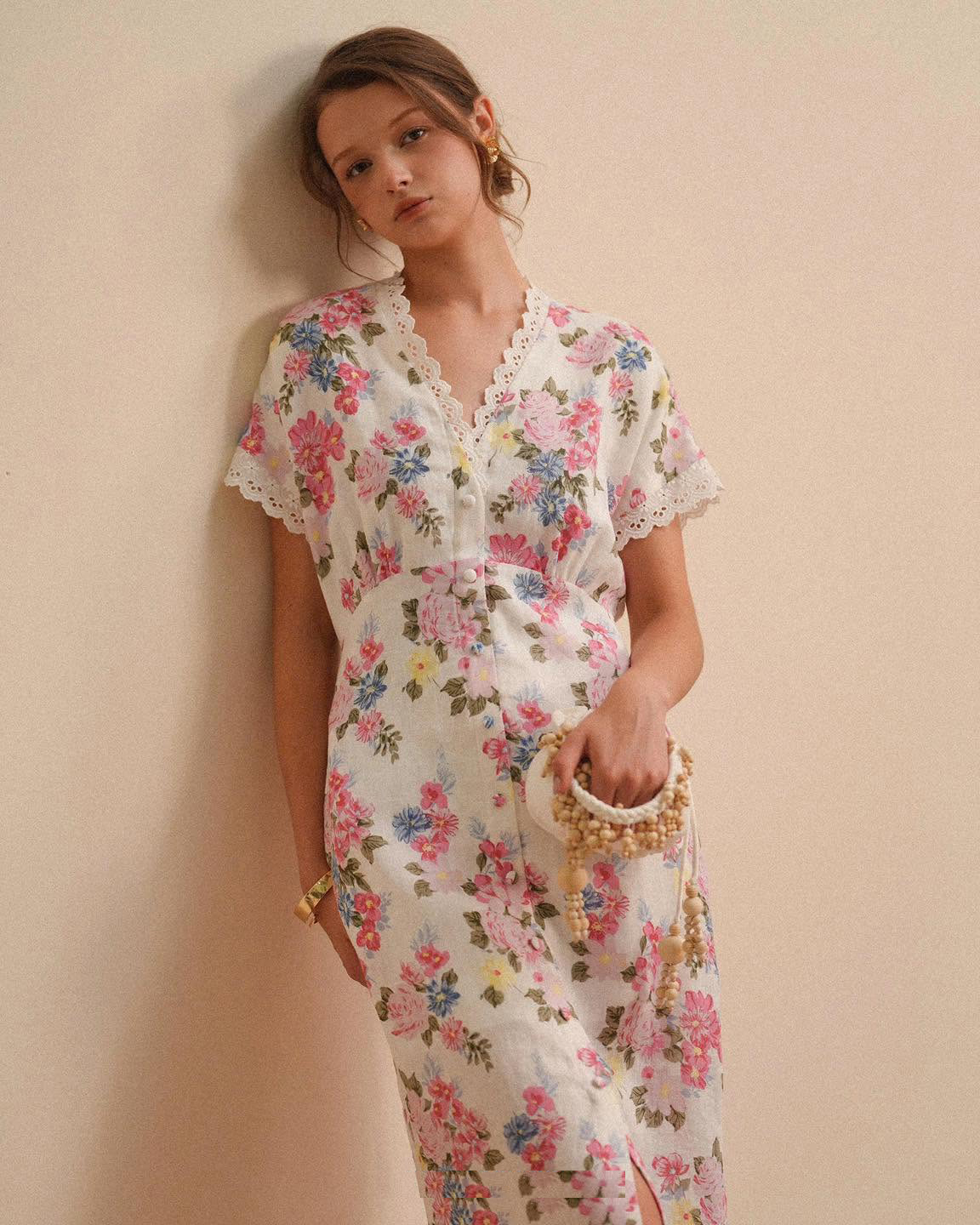Váy linen suông họa tiết dịu dàng nhất mùa- Ảnh 1.