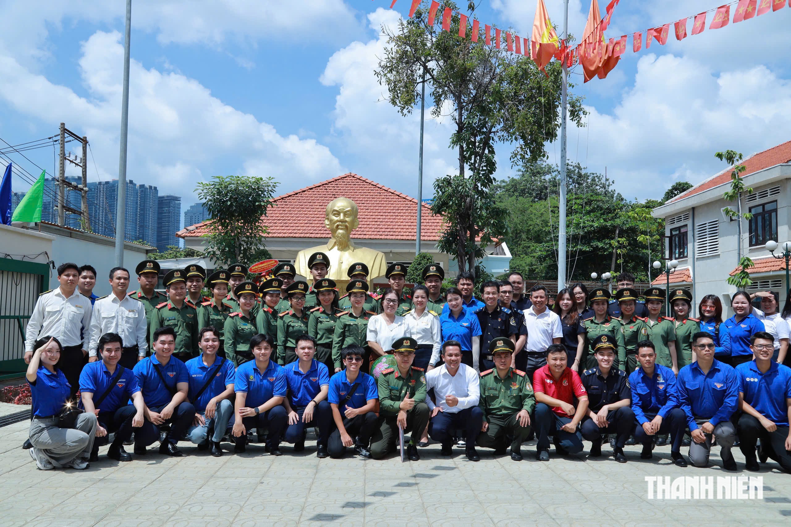 Ấm áp chương trình tri ân của tuổi trẻ Cụm cảng Hàng không Tân Sơn Nhất - Ảnh 6.