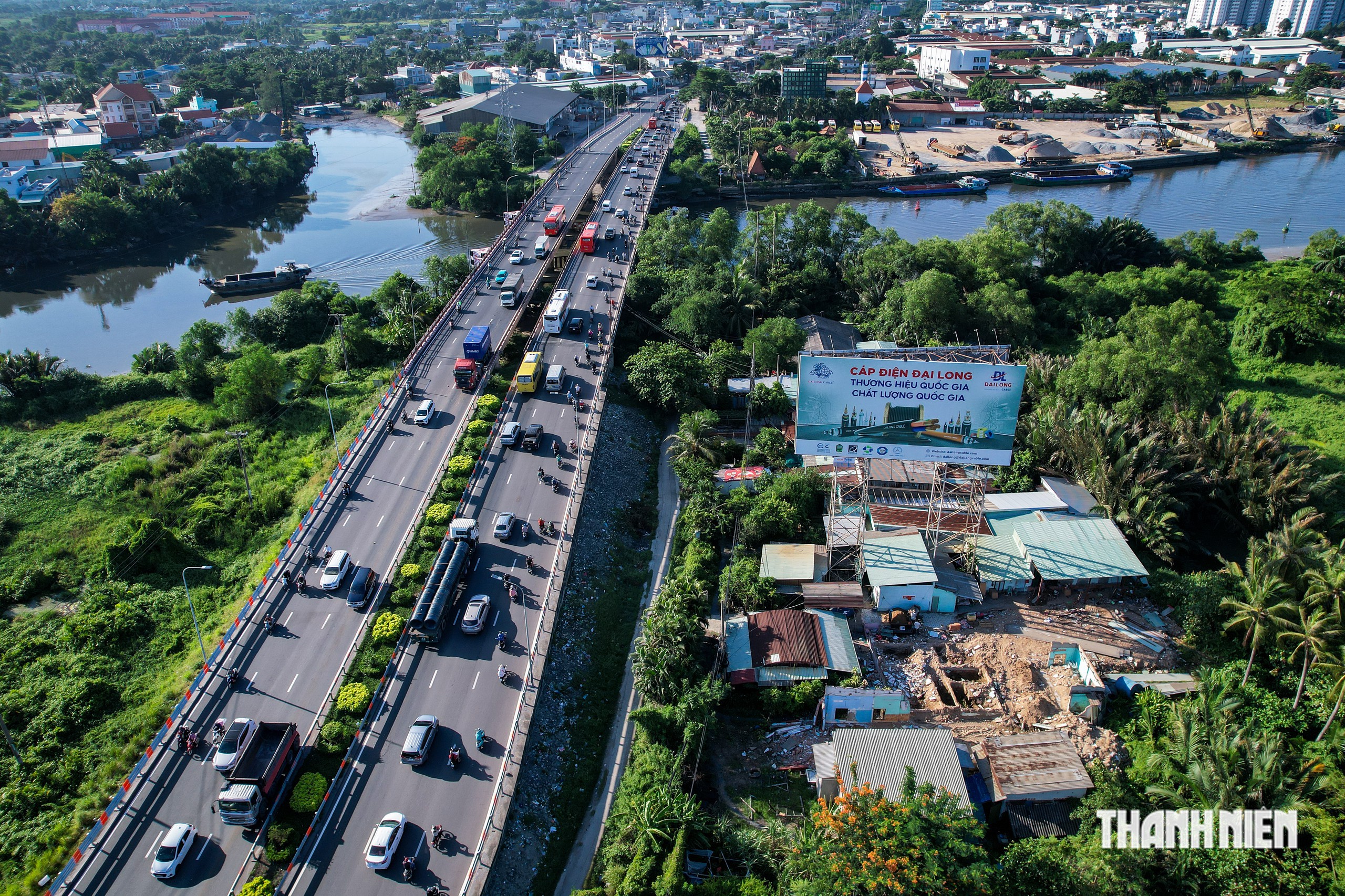 Mở rộng cửa ng&otilde; ph&iacute;a t&acirc;y TP.HCM: H&agrave;ng loạt nh&agrave; mặt tiền được th&aacute;o dỡ - Ảnh 8.