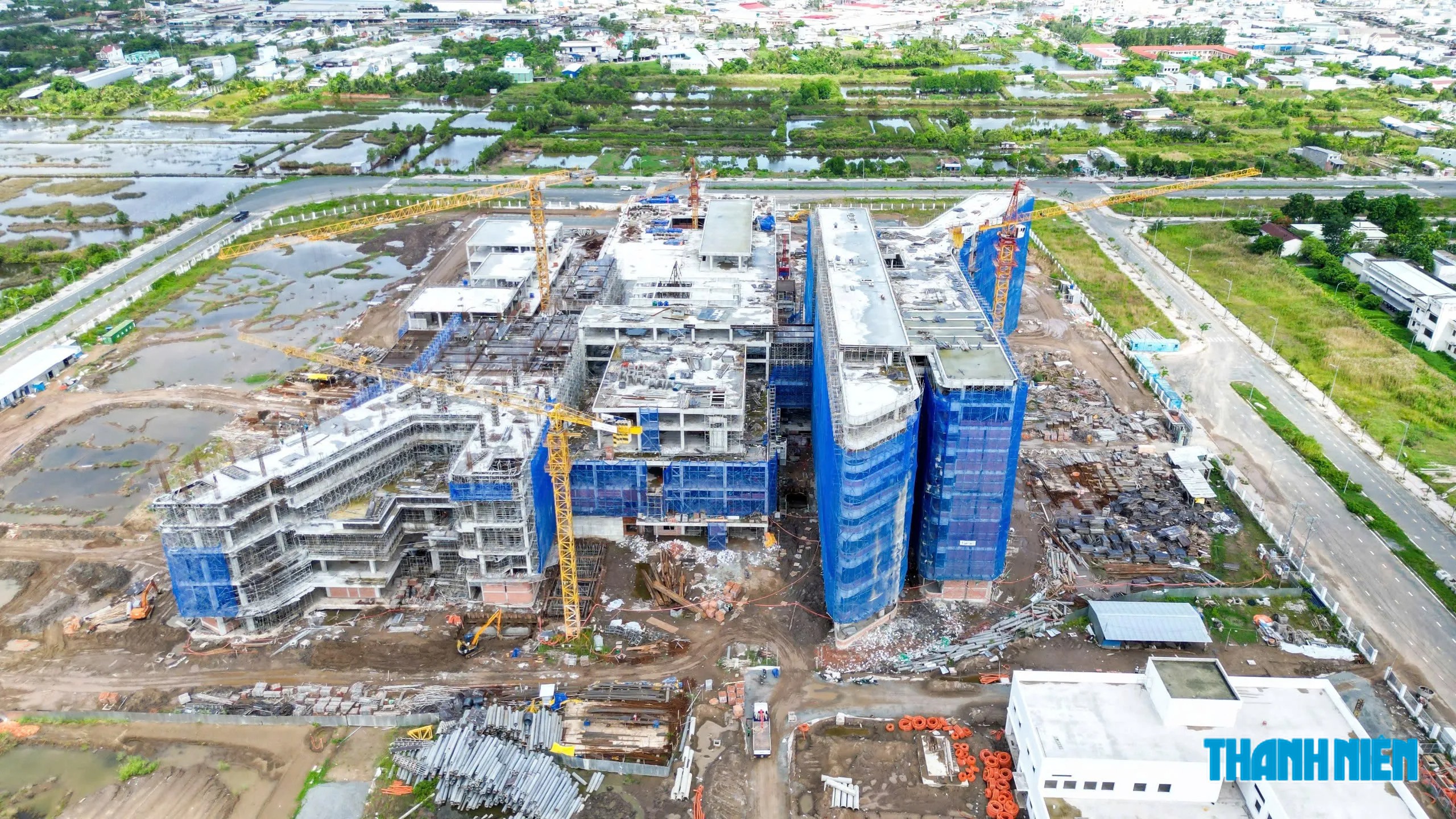 Cà Mau gia hạn gói thầu bệnh viện 1.200 giường đến ngày 15.9 tới - Ảnh 1.