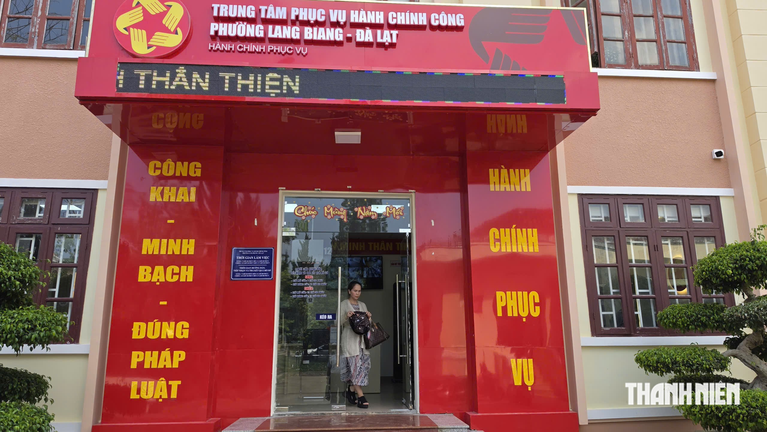 Vượt hàng chục km mang dịch vụ công đến nhà dân ở Lang Biang - Đà Lạt - Ảnh 1.