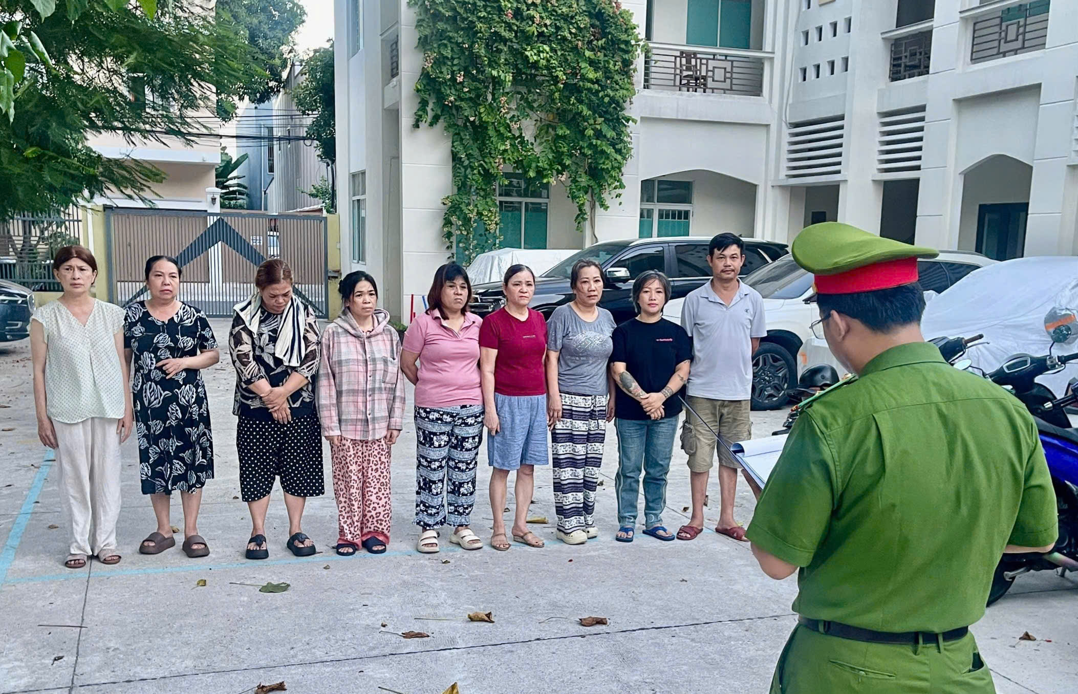 Đà Nẵng: Bóc gỡ đường dây ghi đề 8 tỉ đồng 'ẩn mình' trên Zalo, Viber, Telegram- Ảnh 1.