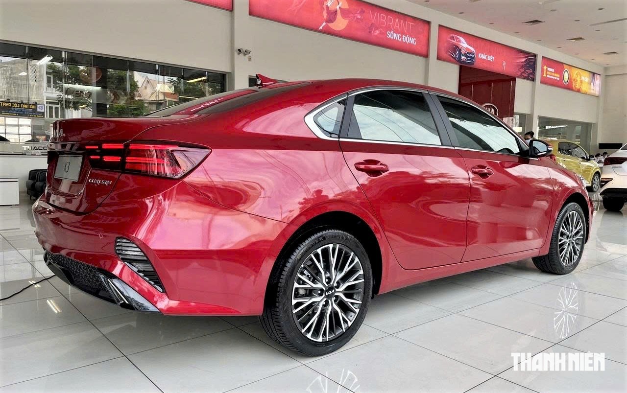 KIA K3 chỉ còn 1 phiên bản tại đại lý, liệu có ‘khai tử’ tại Việt Nam? - Ảnh 2.