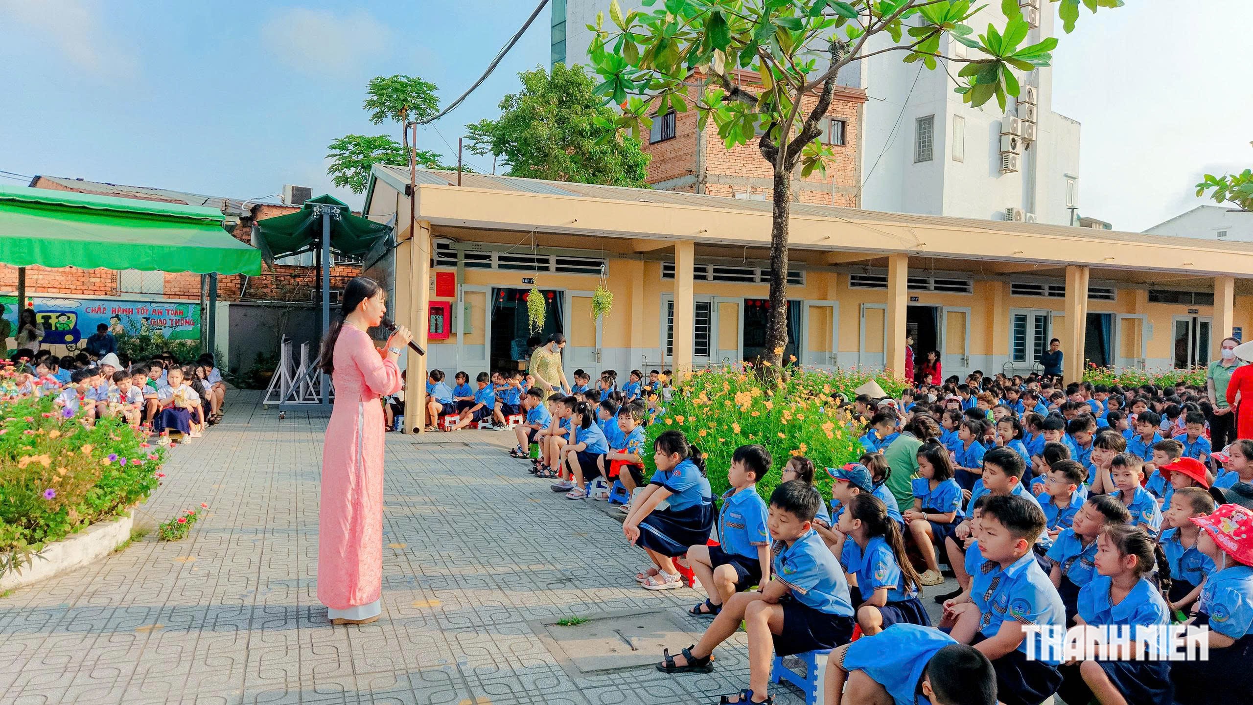 Hưởng ứng Chiến dịch 500 ngày đêm: Năm học 'giáo dục truyền thống', tại sao không?- Ảnh 2.