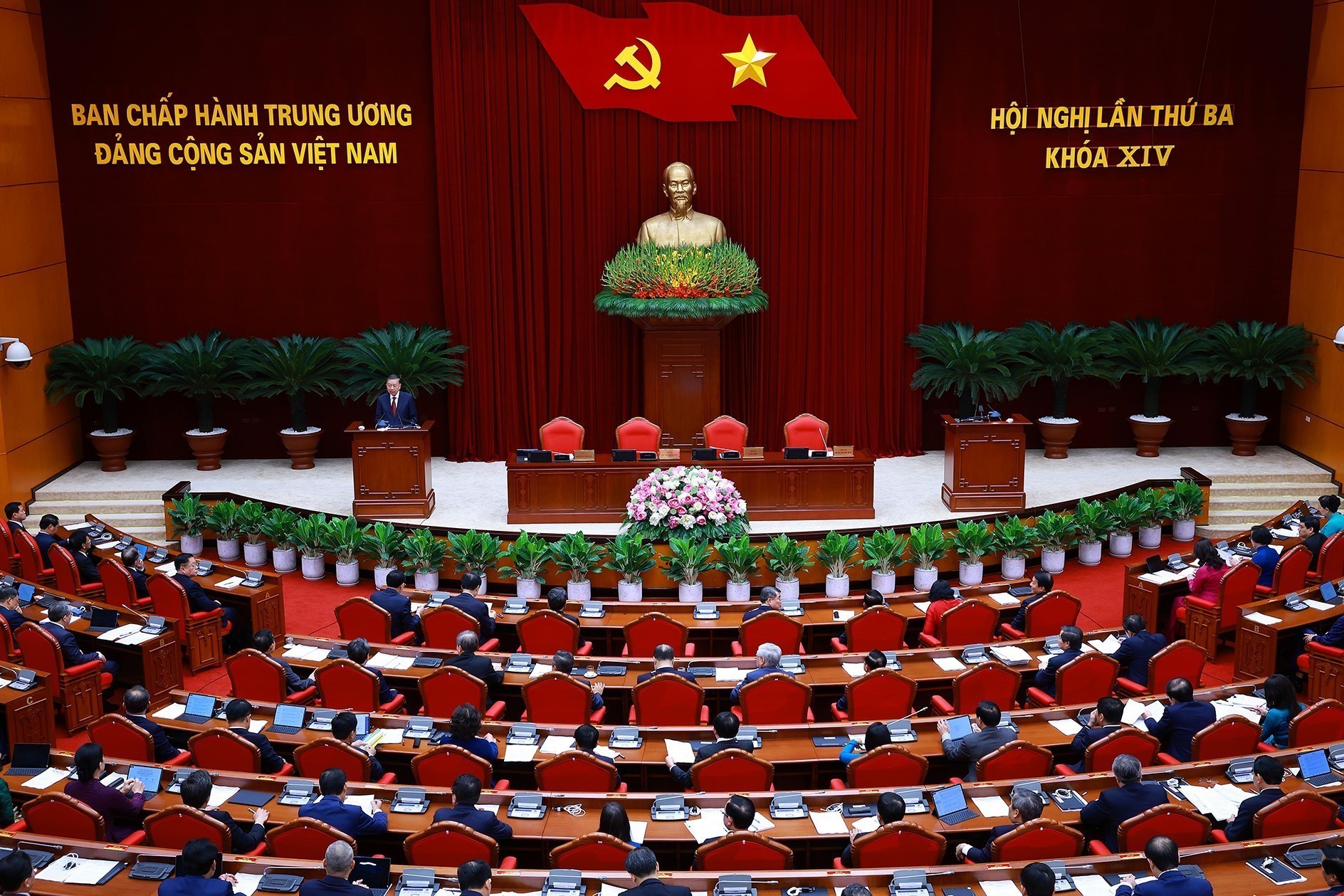 Trung ương đồng &yacute; chủ trương đổi t&ecirc;n Ban Tuy&ecirc;n gi&aacute;o v&agrave; D&acirc;n vận Trung ương- Ảnh 1.