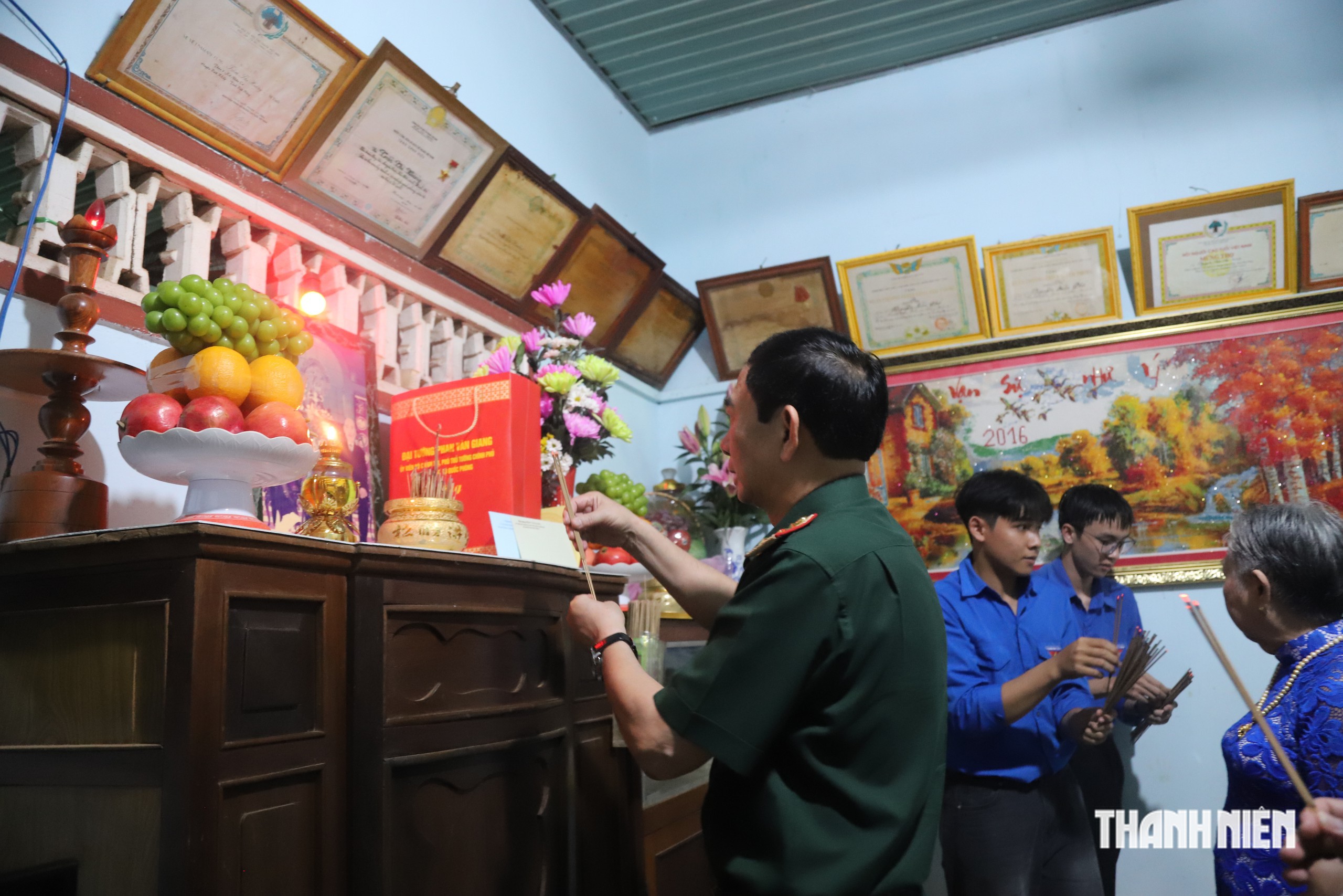 Đại tướng Phan Văn Giang thăm, tặng quà gia đình chính sách tại Lâm Đồng - Ảnh 3.