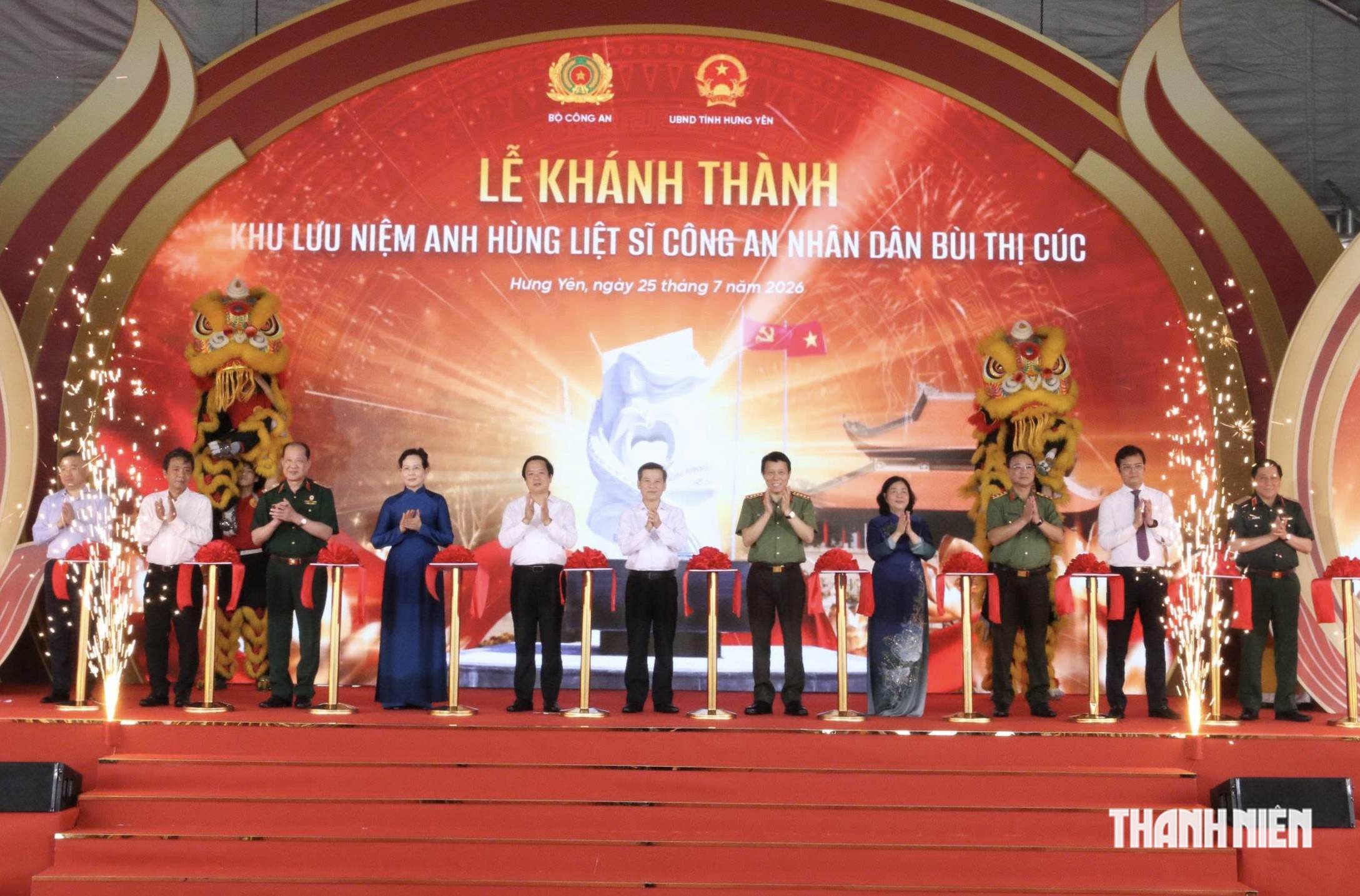 Hưng Yên khánh thành khu lưu niệm Anh hùng Bùi Thị Cúc - Ảnh 2.