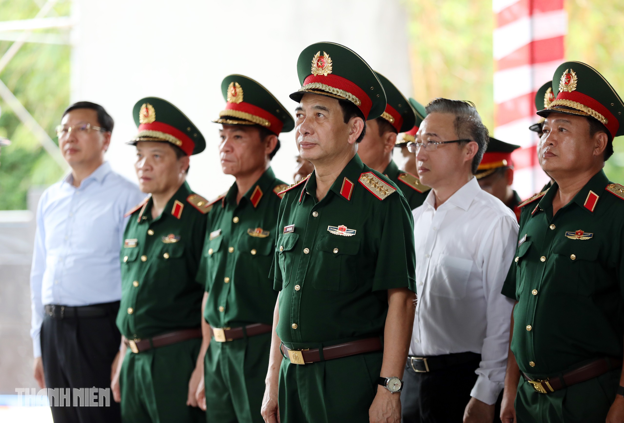 Đại tướng Phan Văn Giang kiểm tra hiện trường quy tập hài cốt liệt sĩ ở TP.HCM- Ảnh 1.
