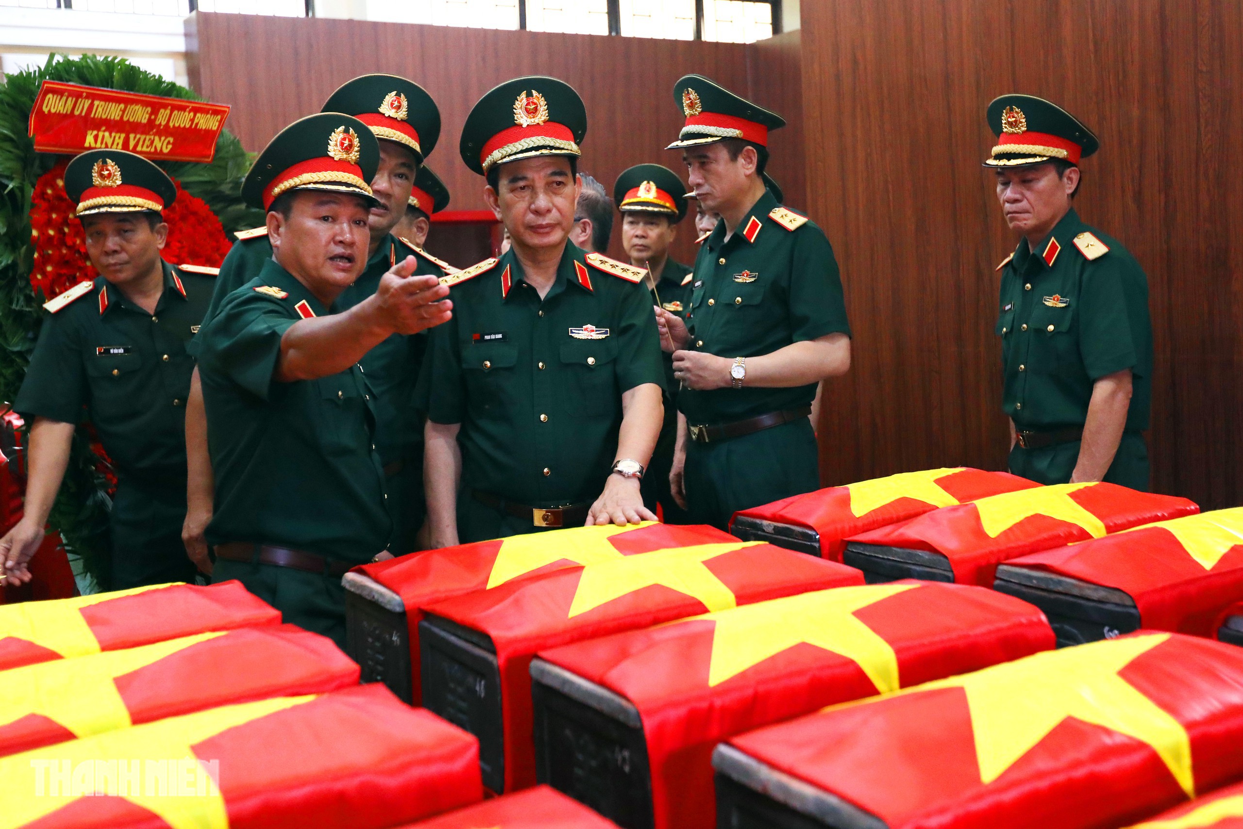 Đại tướng Phan Văn Giang kiểm tra hiện trường quy tập hài cốt liệt sĩ ở TP.HCM- Ảnh 8.