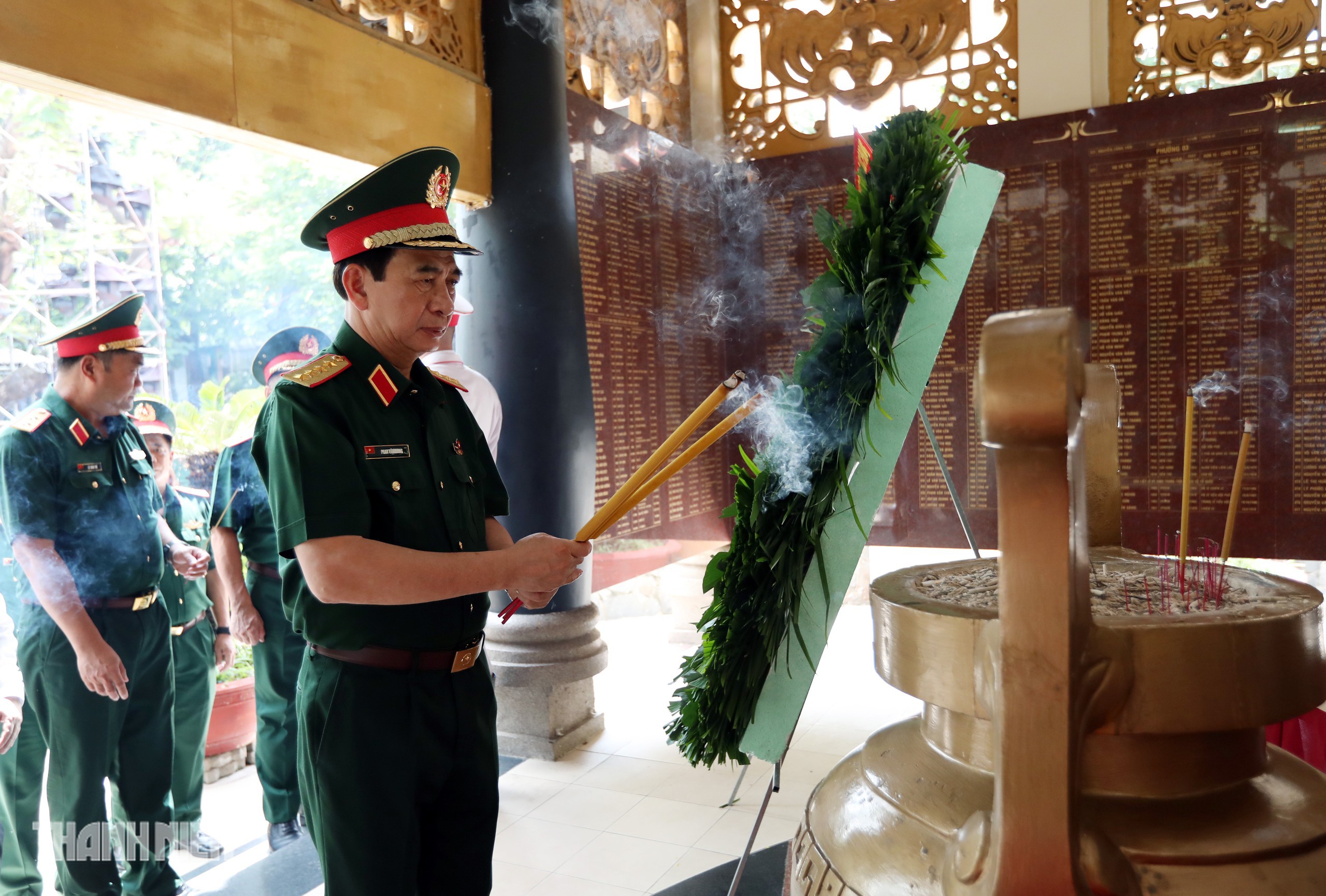 Đại tướng Phan Văn Giang kiểm tra hiện trường quy tập hài cốt liệt sĩ ở TP.HCM- Ảnh 3.