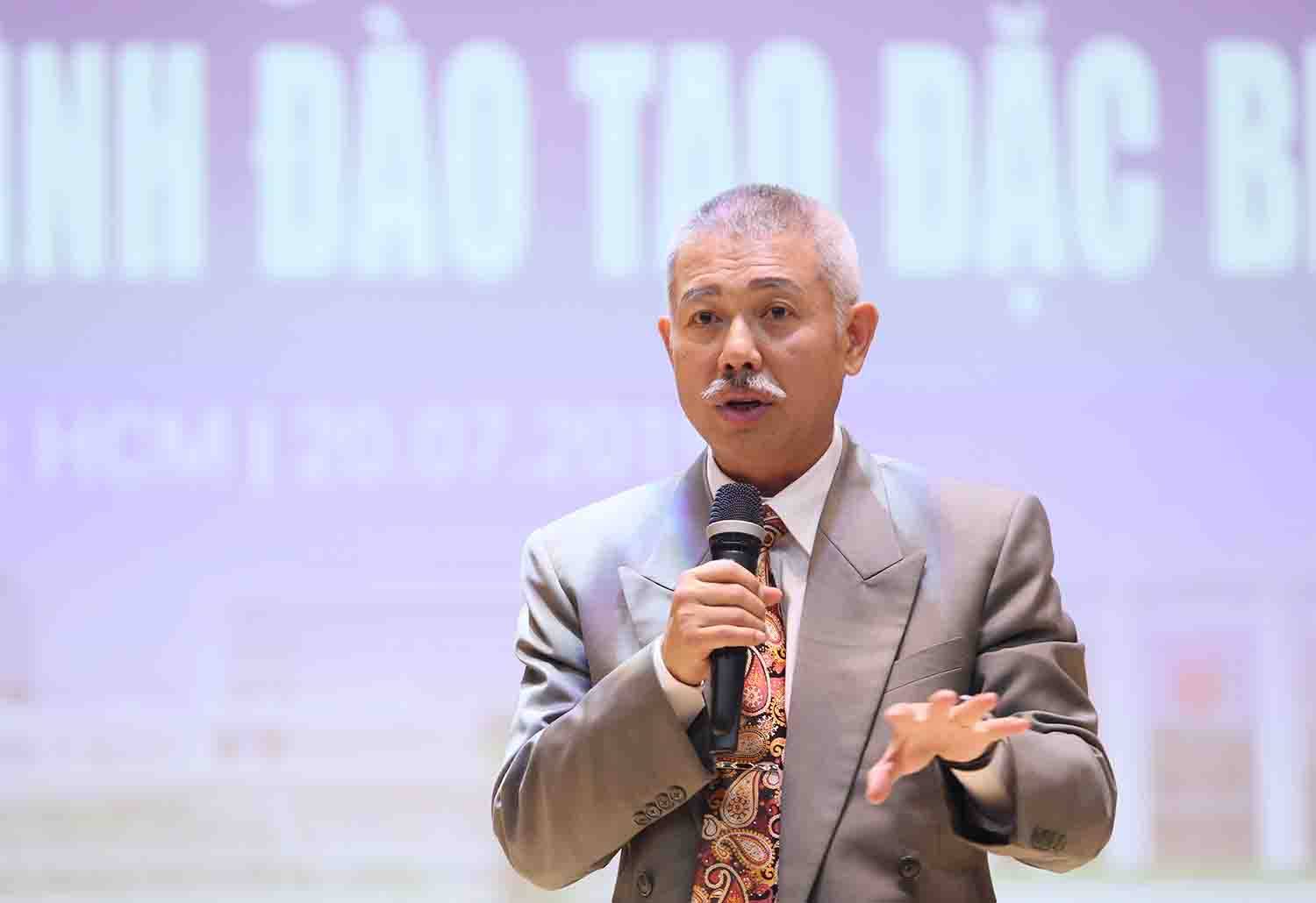 Giáo sư Trương Nguyện Thành Điều đáng sợ nhất không phải AI, mà là con người ngừng học - Ảnh 2.