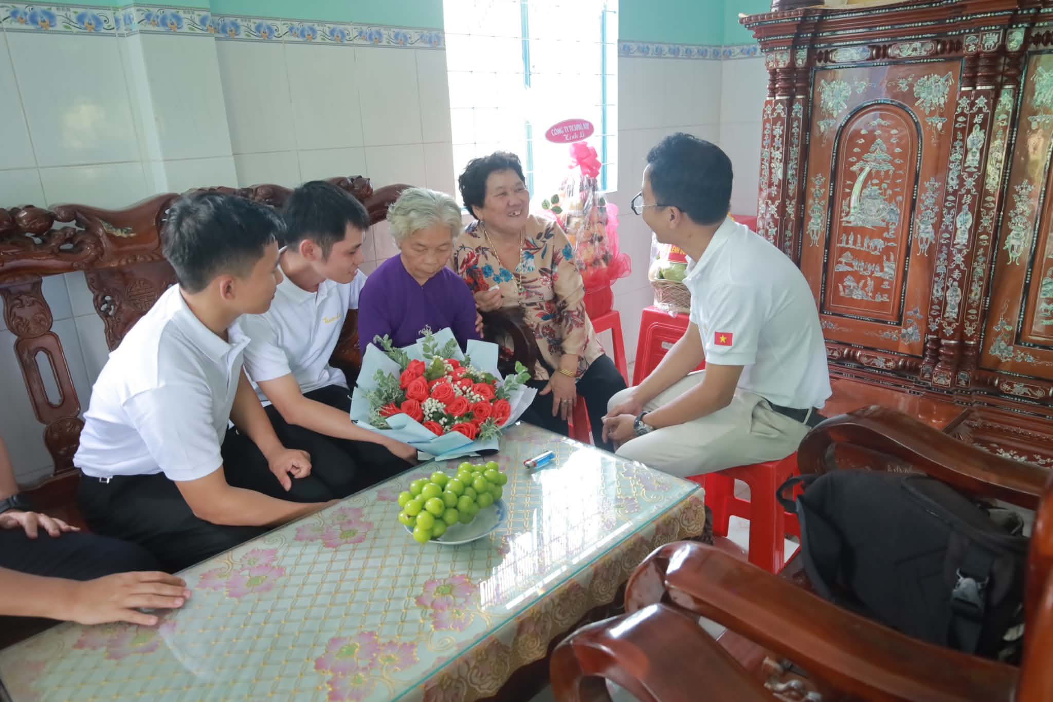 Hơn 1.200 ảnh liệt sĩ được phục dựng miễn ph&iacute;, nối lại k&yacute; ức nhiều gia đ&igrave;nh - Ảnh 3.