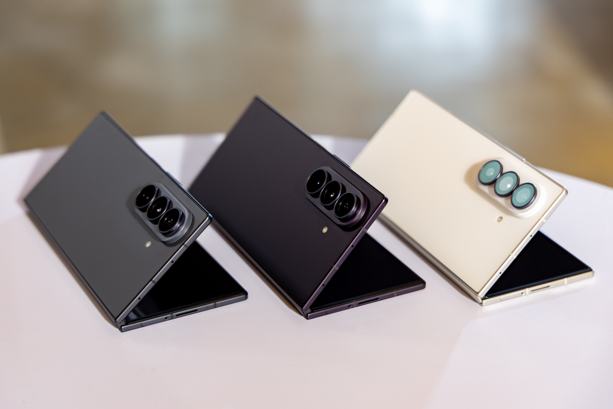 Công nghệ sạc Dual-Path mới của Samsung có gì đặc biệt? - Ảnh 1.