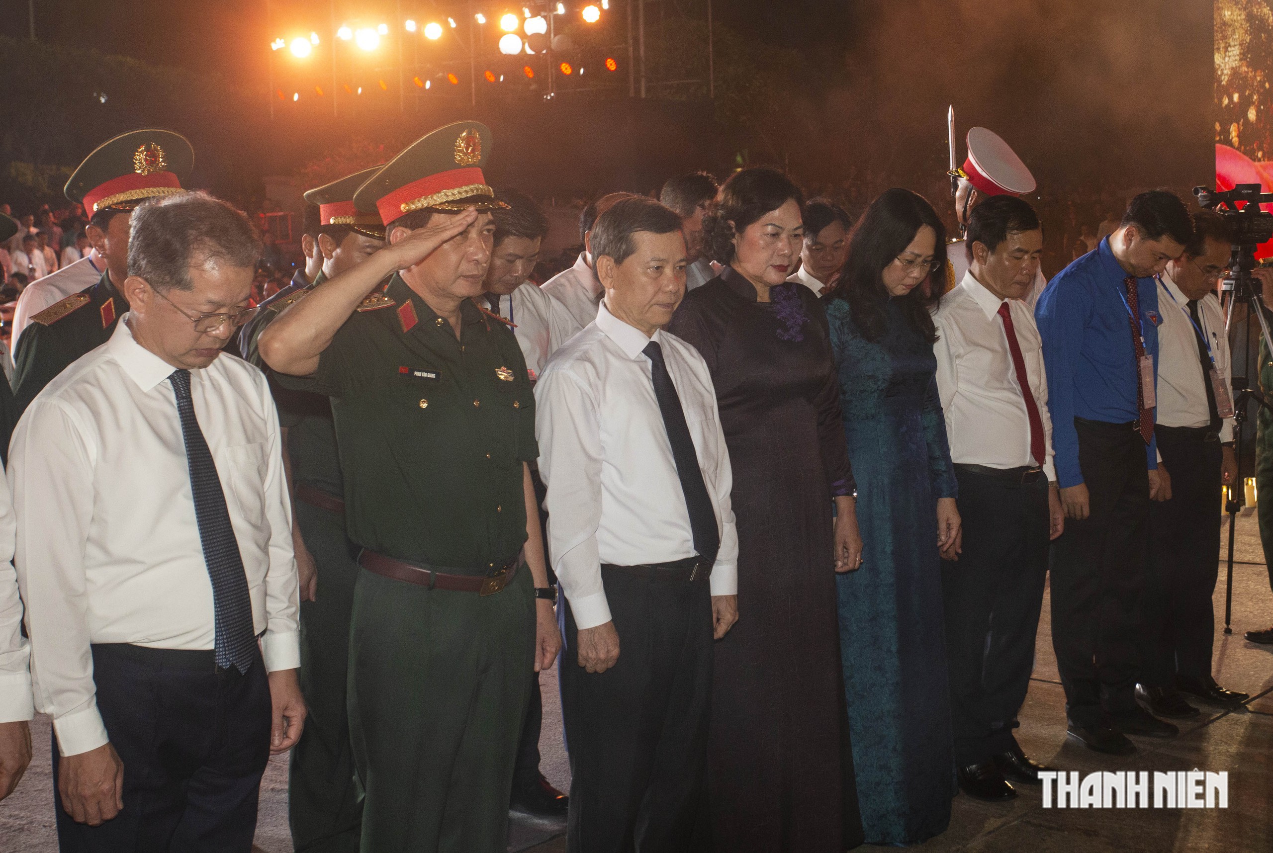 Đại tướng Phan Văn Giang d&acirc;ng hương tại Nghĩa trang liệt sĩ quốc gia Đường 9- Ảnh 2.