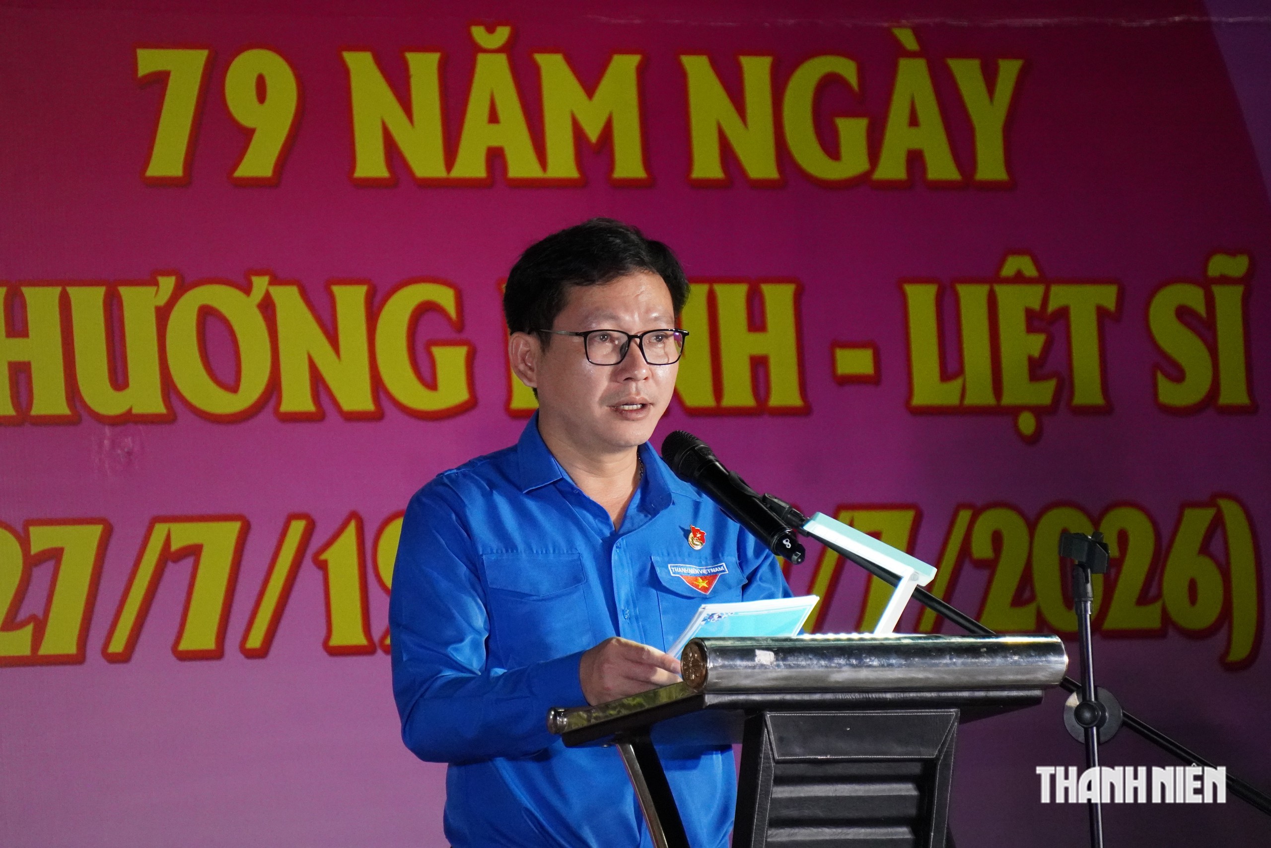 Thanh niên Vĩnh Long thắp nến tri ân liệt sĩ - Ảnh 4.