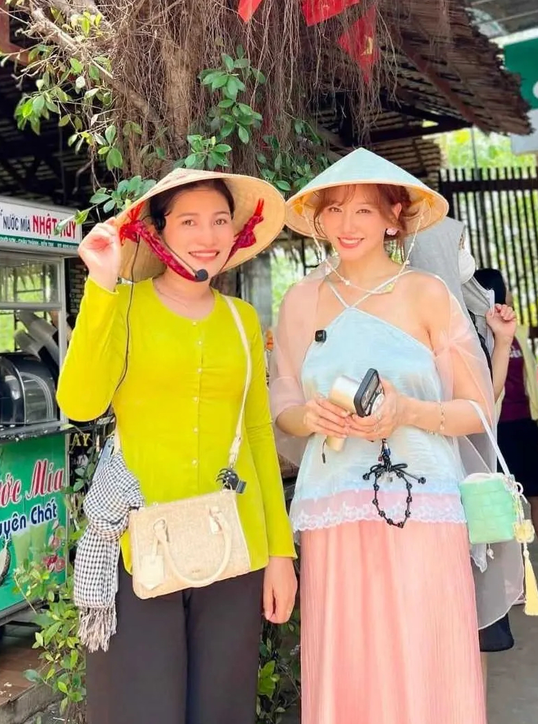 Top những địa điểm ở miền Tây đang thu hút người trẻ mê du lịch - Ảnh 3.