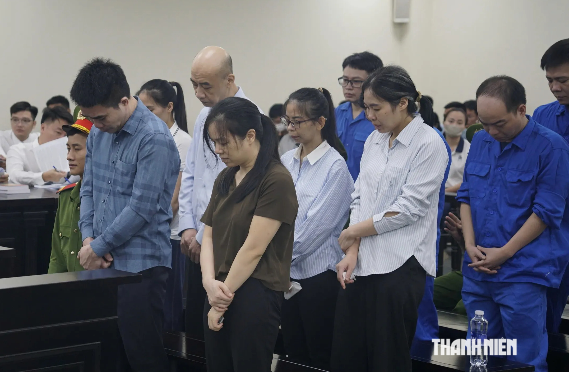 'Trùm' hàng giả tiêu hủy chứng cứ sau tin báo từ cựu công an- Ảnh 1.