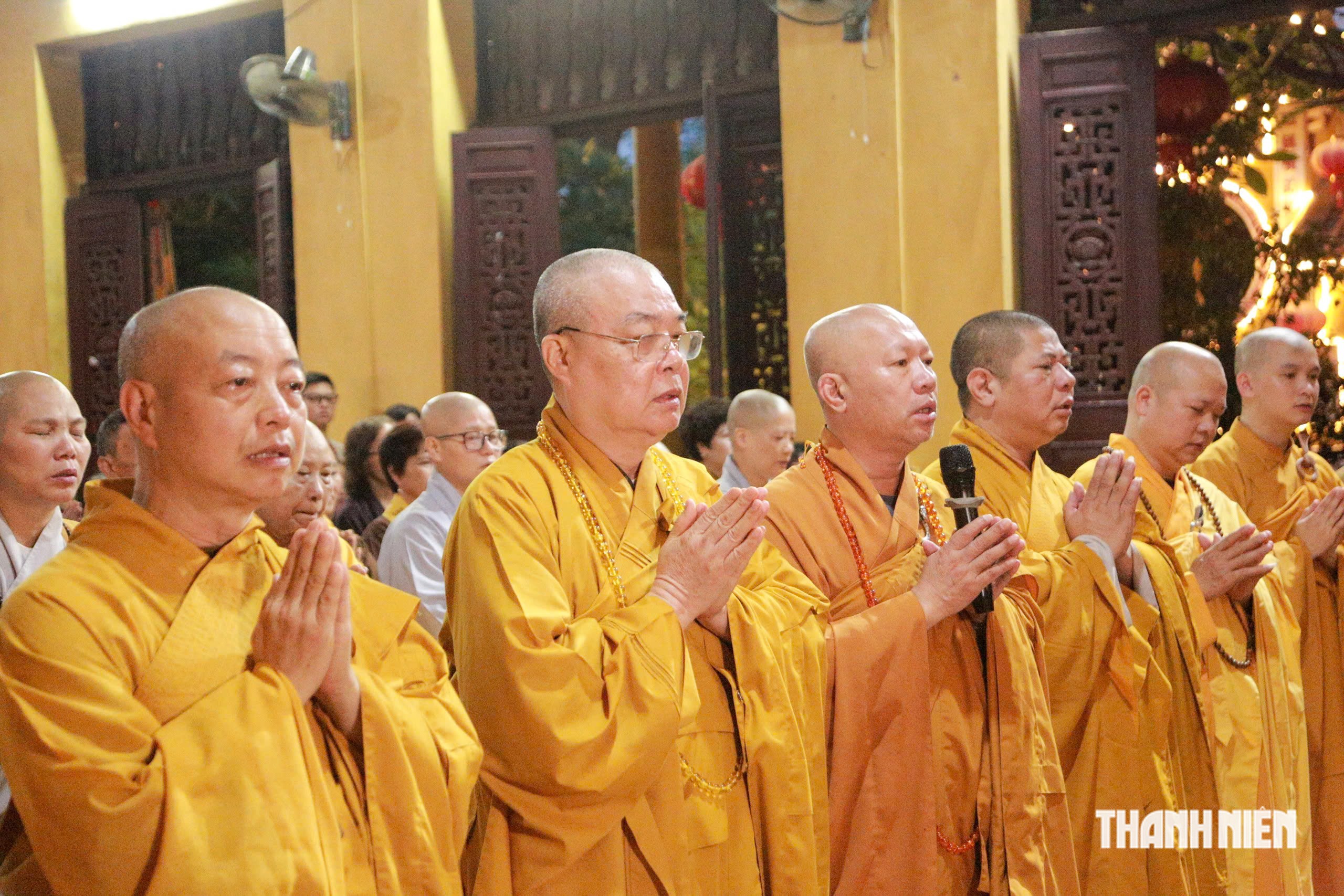 3 hồi chuông trống bát nhã thiêng liêng, tri ân liệt sỹ tại chùa Quán Sứ - Ảnh 7.
