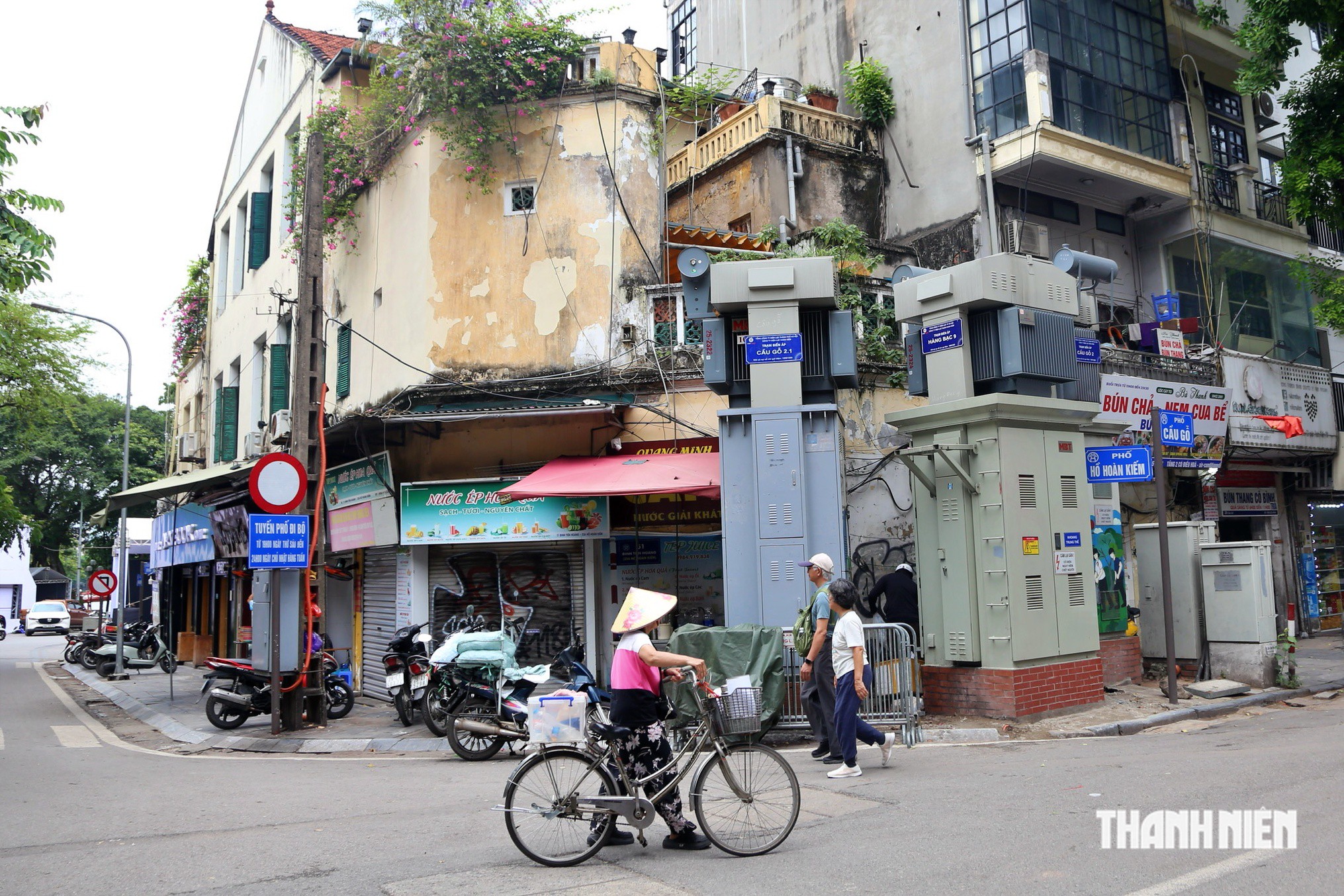 Hà Nội đề xuất nâng tiêu chí thu nhập chuẩn nghèo lên tối đa 4 triệu/người/tháng - Ảnh 2.