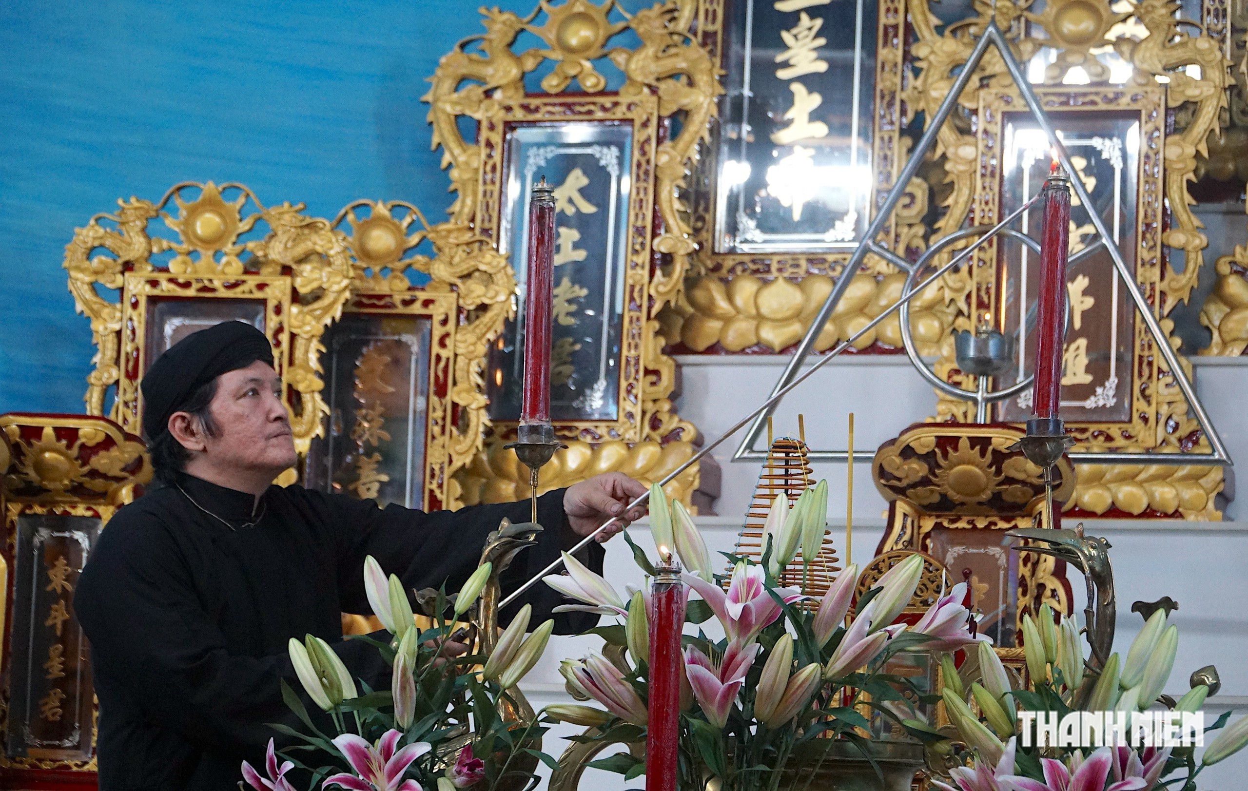 Lễ c&uacute;ng rằm thuận theo &lsquo;&acirc;m &ndash; dương&rsquo; tại ng&ocirc;i ch&ugrave;a kh&ocirc;ng thờ tượng Phật ở TP.HCM - Ảnh 5.