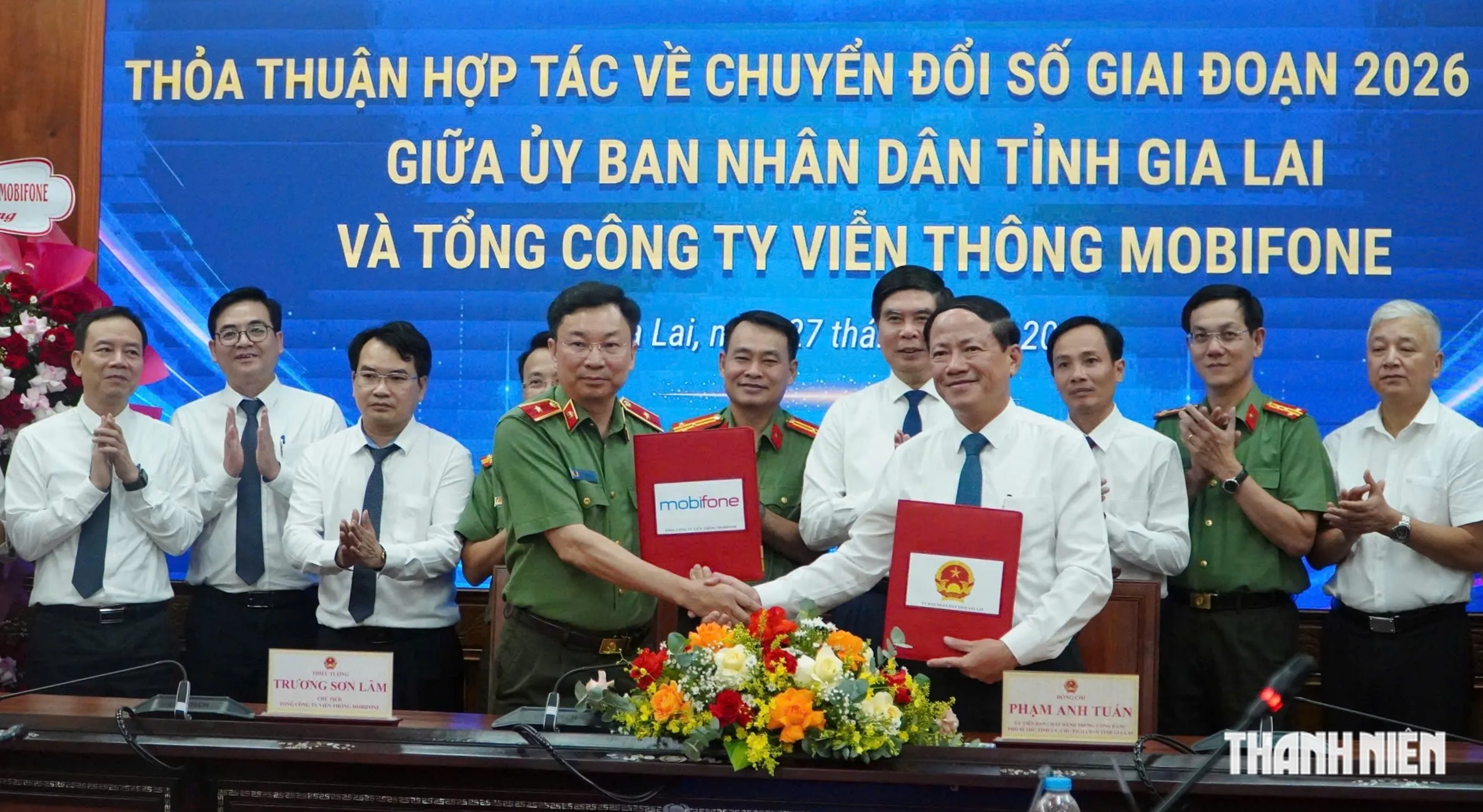 Gia Lai và MobiFone hợp tác thúc đẩy chuyển đổi số - Ảnh 1.