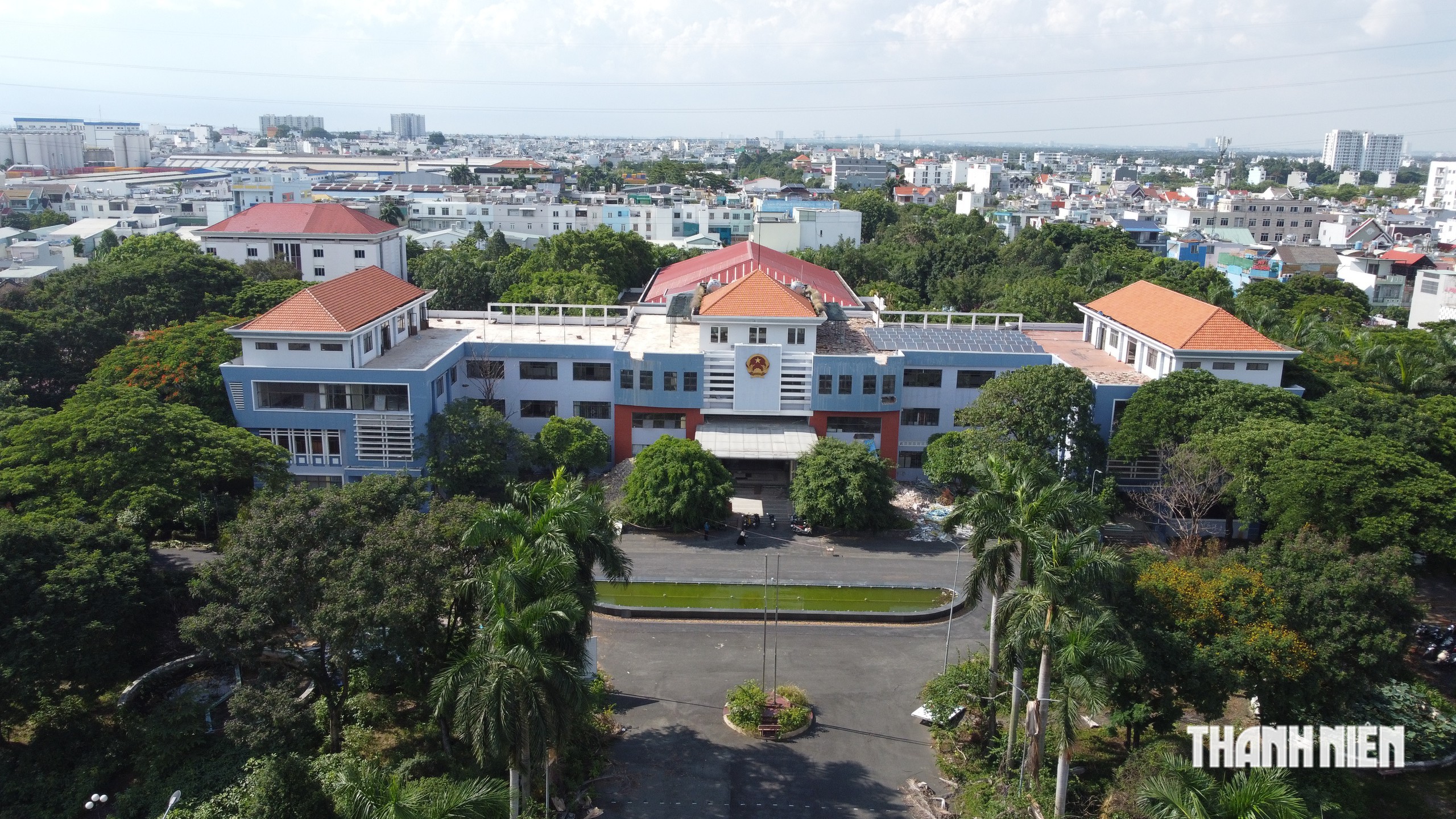 Cận cảnh trụ sở rộng 3,2 ha sắp thành trường mang tên liệt sĩ Lê Thị Riêng - Ảnh 1.