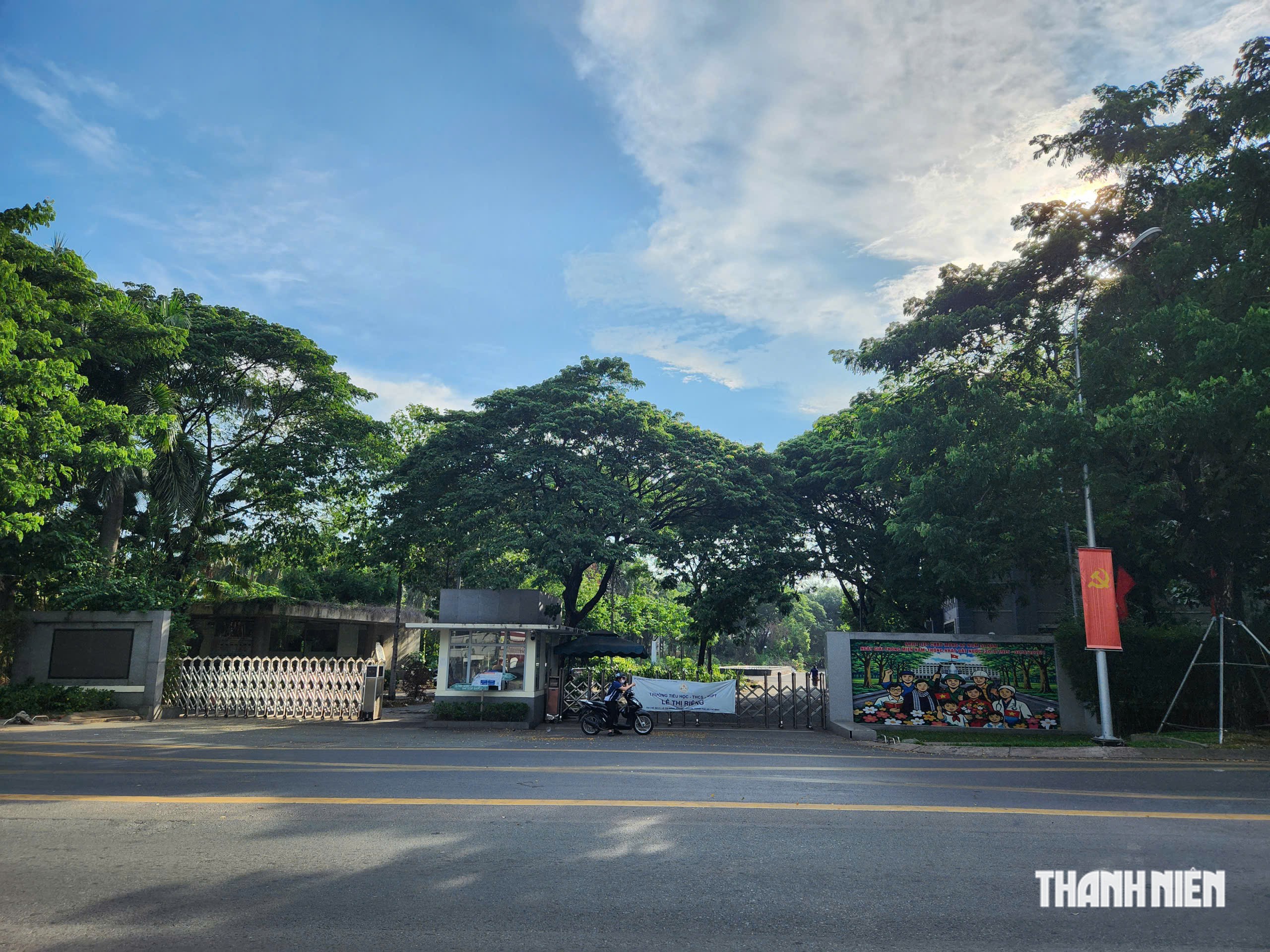 Cận cảnh trụ sở rộng 3,2 ha sắp thành trường mang tên liệt sĩ Lê Thị Riêng - Ảnh 20.