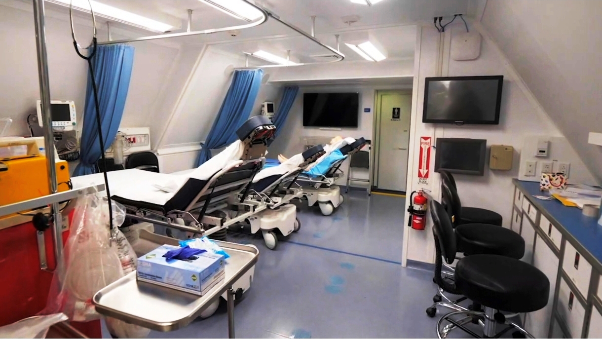 Bên trong máy bay MD-10 - bệnh viện bay duy nhất thế giới có gì đặc biệt?- Ảnh 15.