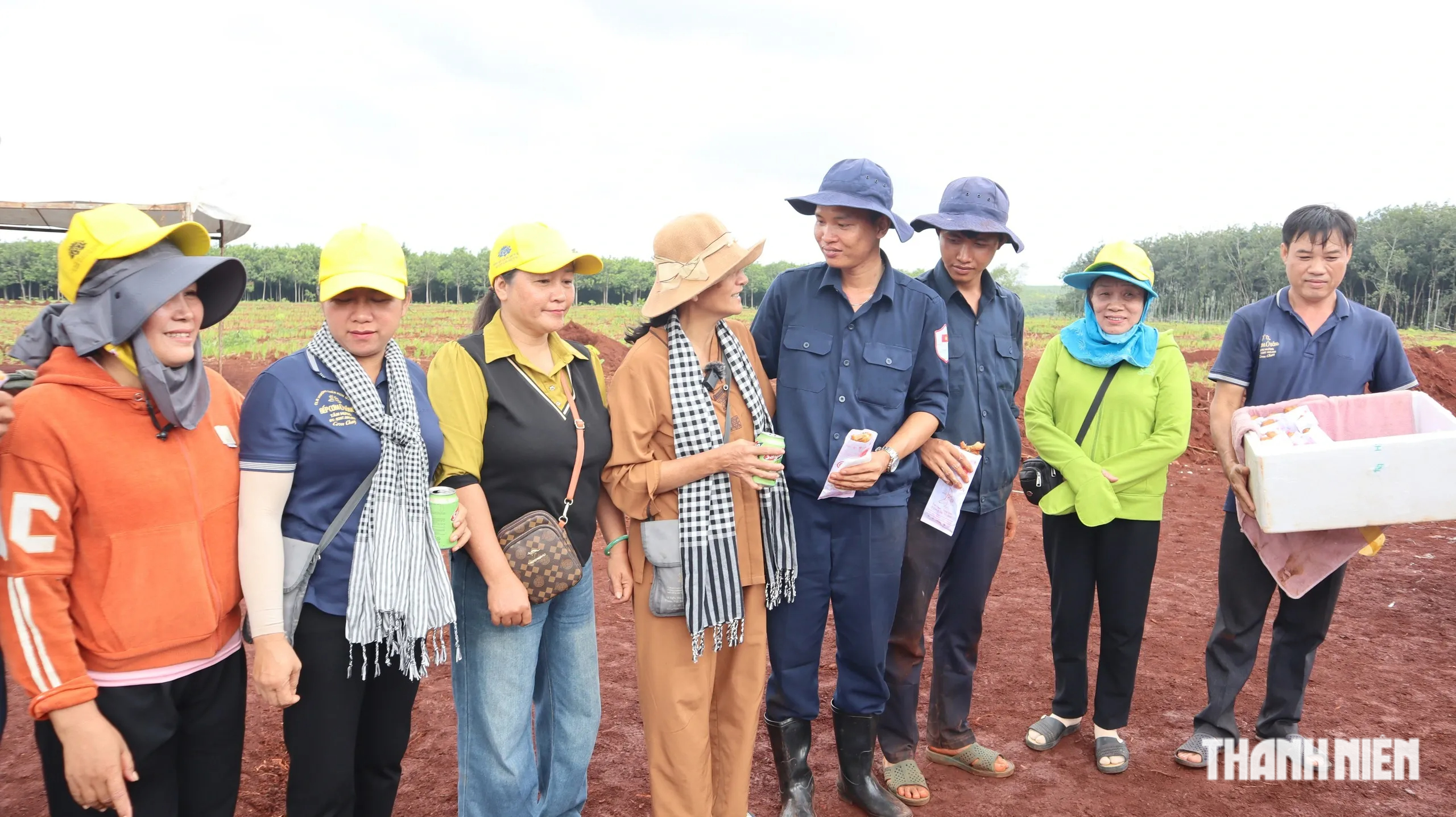 Nghĩa tình quân dân nơi tìm kiếm, quy tập hài cốt liệt sĩ ở xã Minh Đức- Ảnh 11.