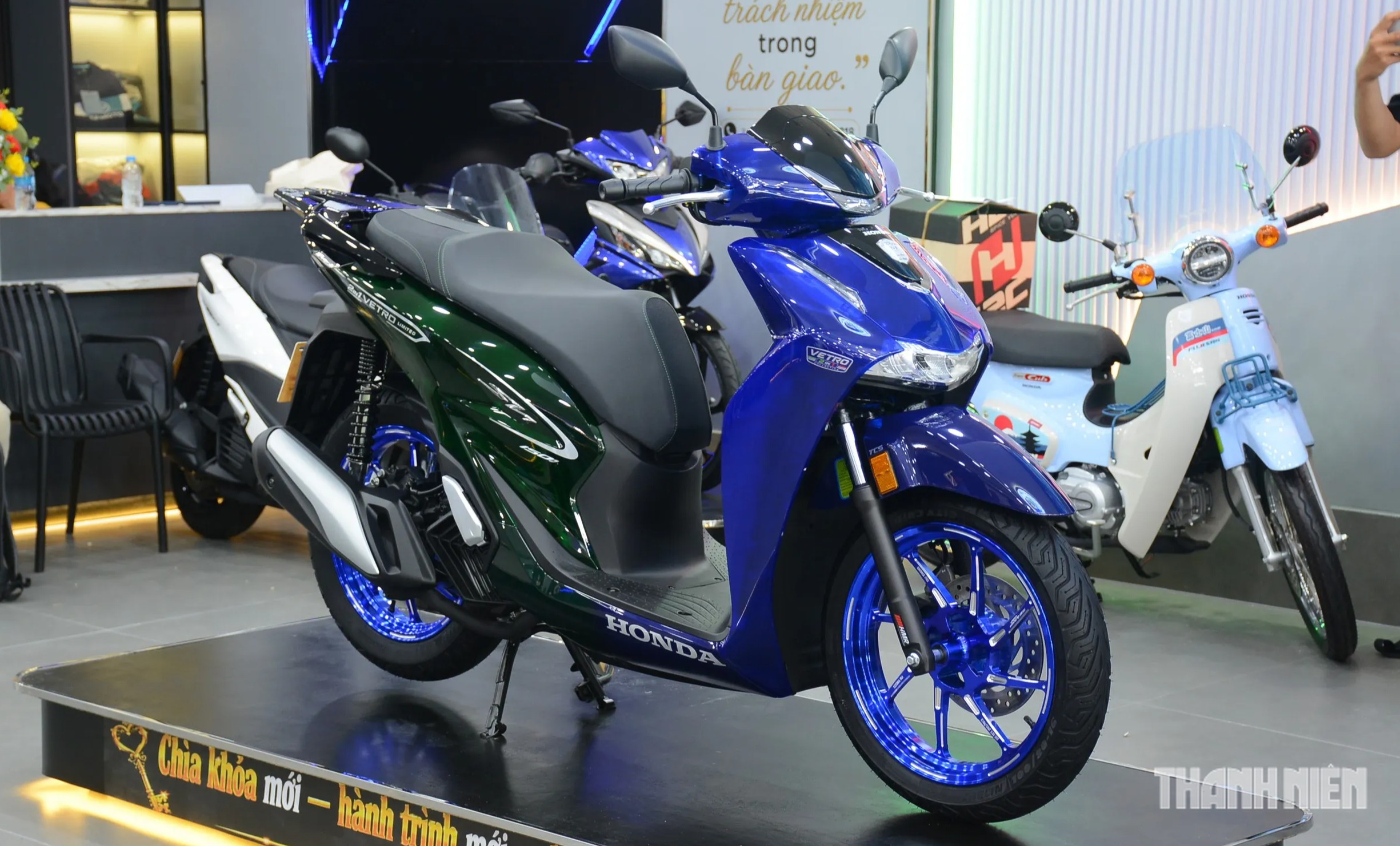 Honda SH150i Vetro nhập &Yacute; về Việt Nam c&oacute; bản giới hạn 200 xe, gi&aacute; 235 triệu- Ảnh 3.