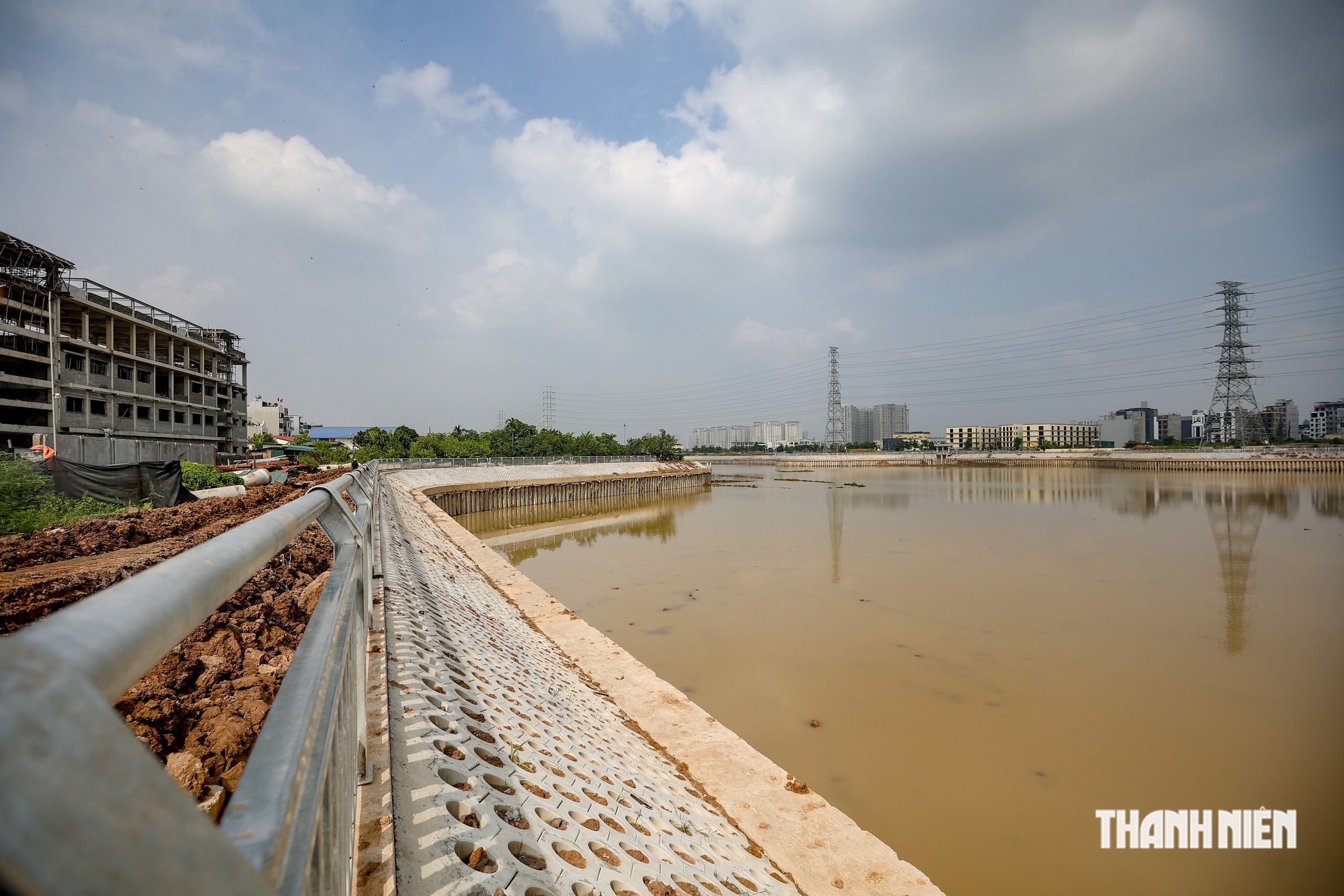 Diện mạo 7 hồ chống ngập khẩn cấp trước mùa mưa - Ảnh 9.