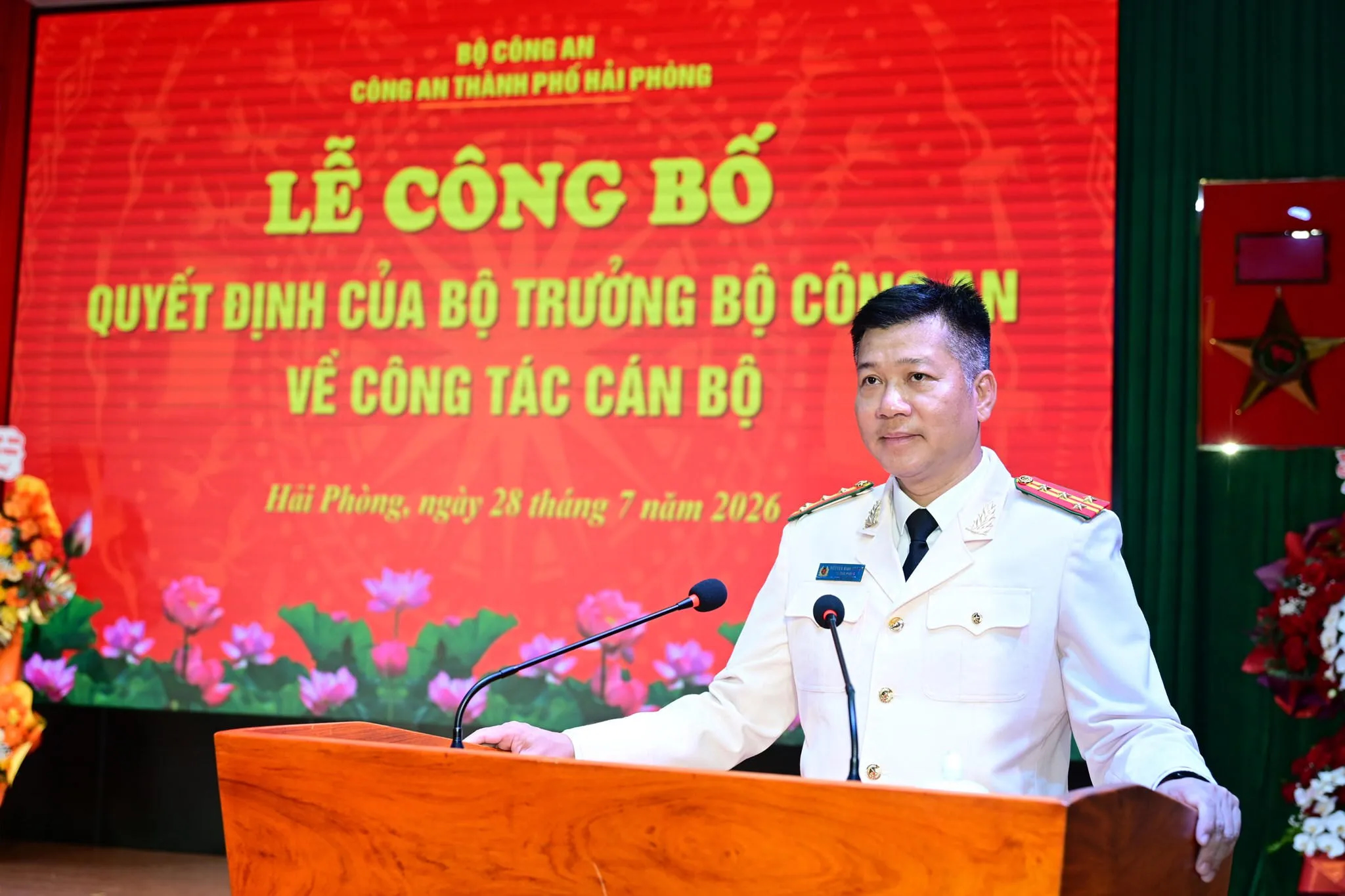 Biệt ph&aacute;i Ph&oacute; gi&aacute;m đốc C&ocirc;ng an Hải Ph&ograve;ng c&ocirc;ng t&aacute;c tại Văn ph&ograve;ng Th&agrave;nh ủy Hải Ph&ograve;ng- Ảnh 1.