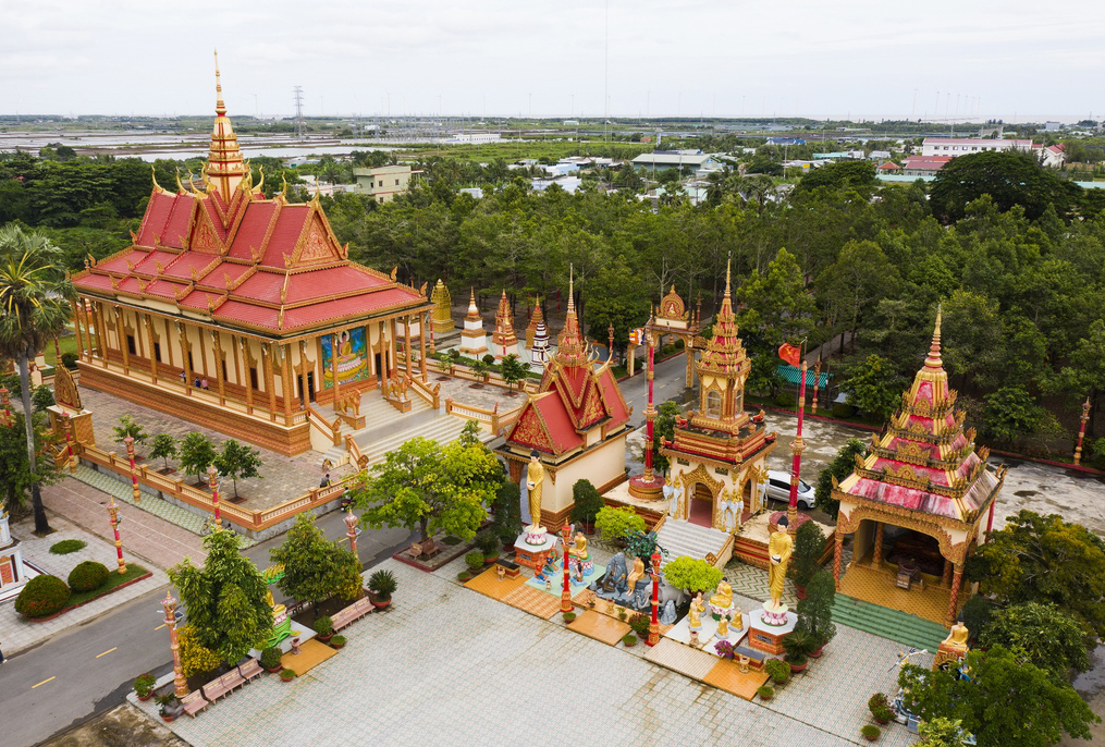 Kh&aacute;m ph&aacute; ch&ugrave;a Xi&ecirc;m C&aacute;n: Tuyệt t&aacute;c kiến tr&uacute;c tr&aacute;ng lệ của đồng b&agrave;o Khmer Nam bộ  - Ảnh 2.