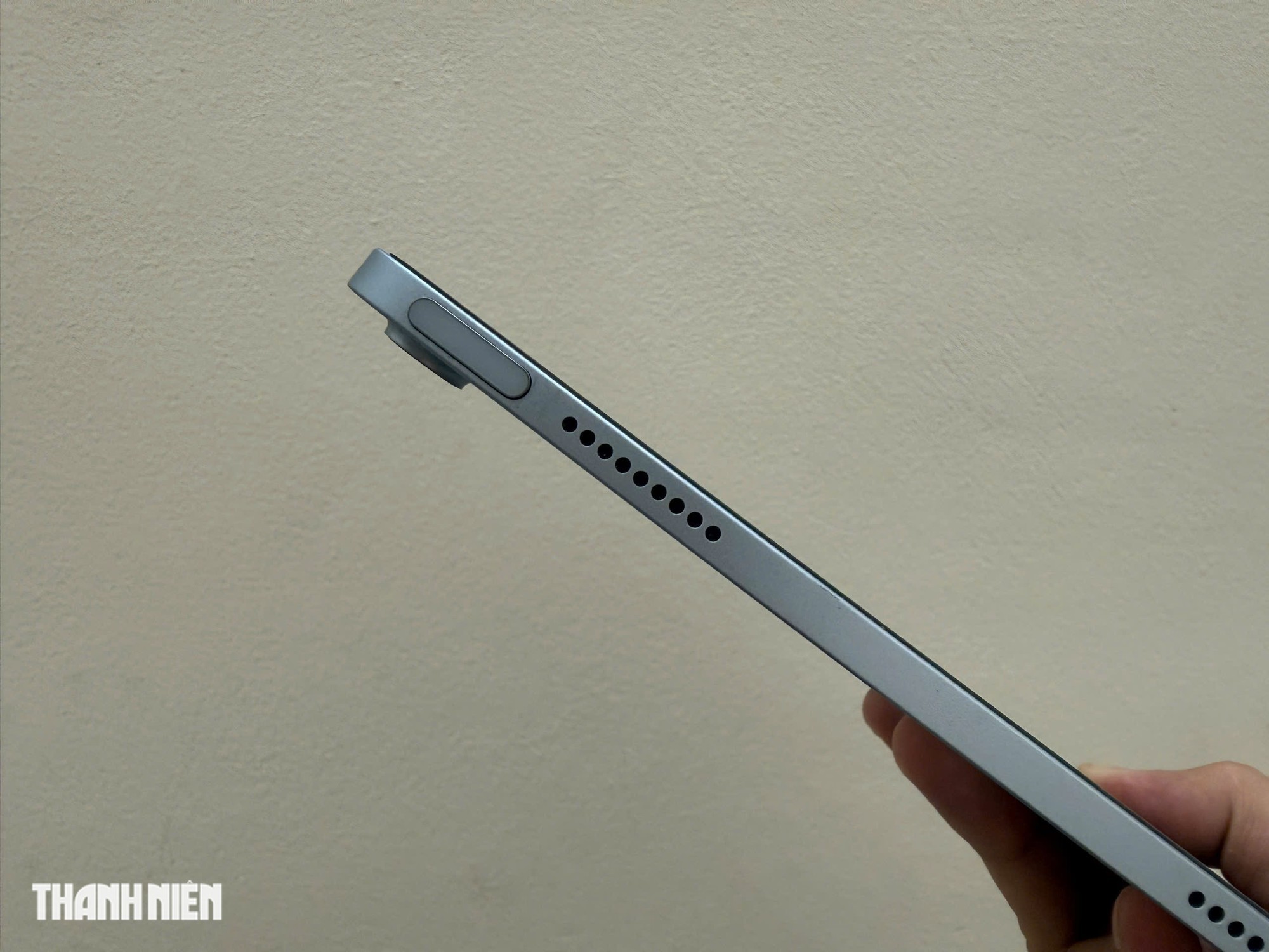 Vì sao Touch ID vẫn chưa biến mất khỏi các mẫu iPad? - Ảnh 1.